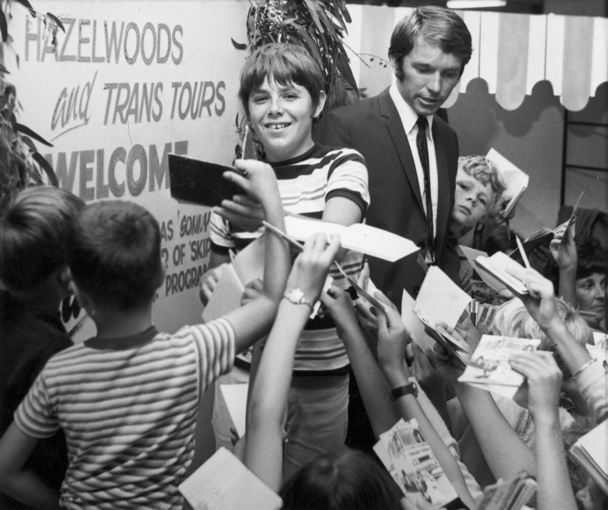 Hazelwoods; travel department; Skippy the Bush Kangaroo TV programme promotion. [P2-499-1086]