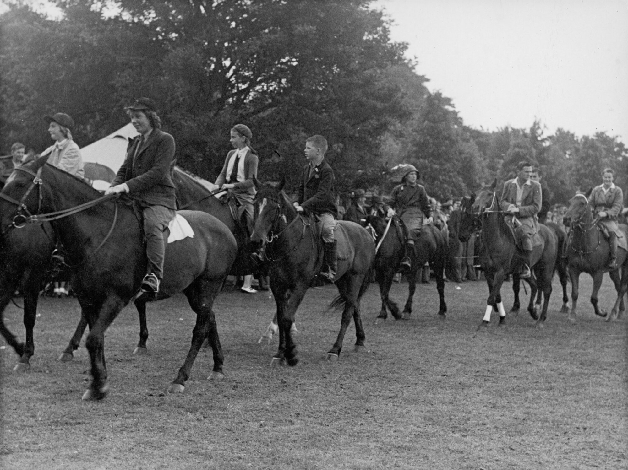 A &amp; P show; young riders on mounts, Trentham.