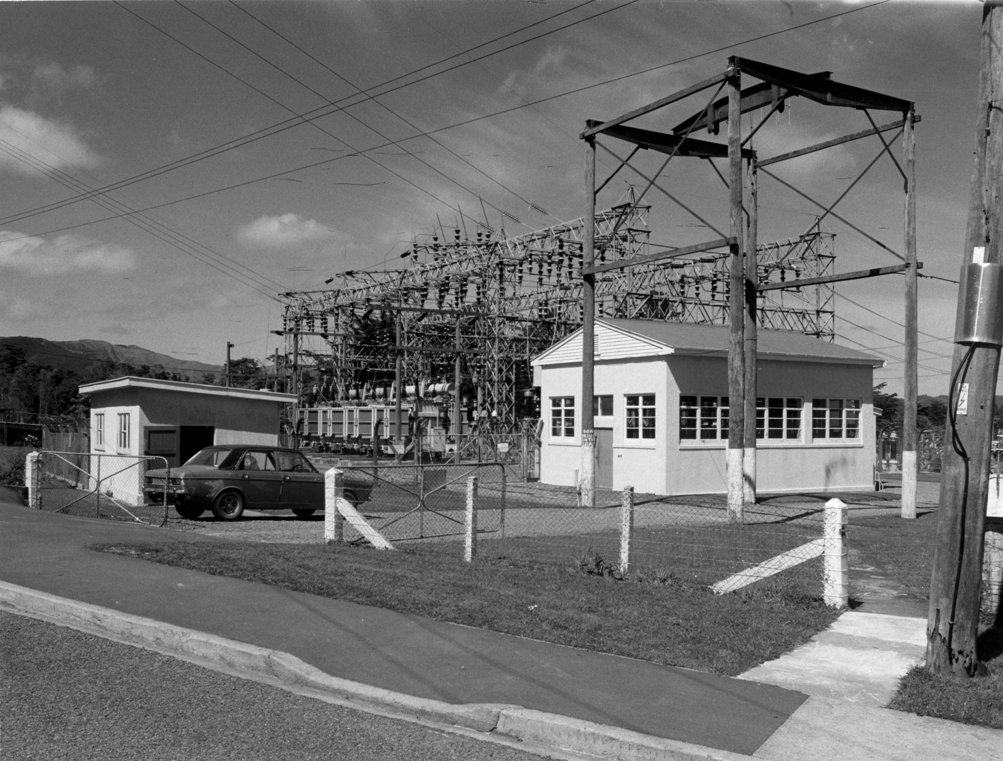 Akatarawa Road; transformer station, north of Harcourt Park. [P2-796-1923]