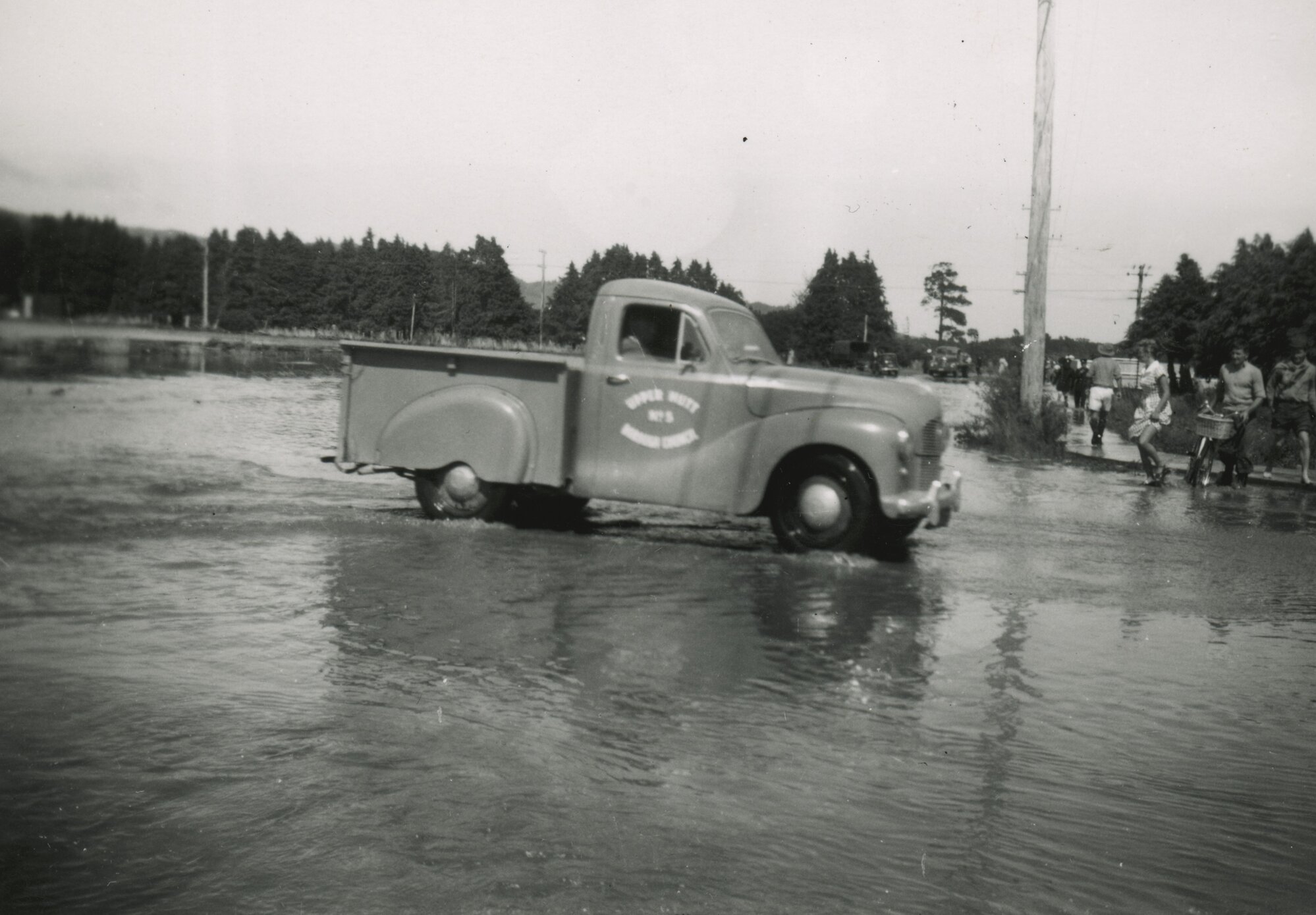 Flood, 1965; Cottle block; (Shakespeare  Avenue?); utility truck.
