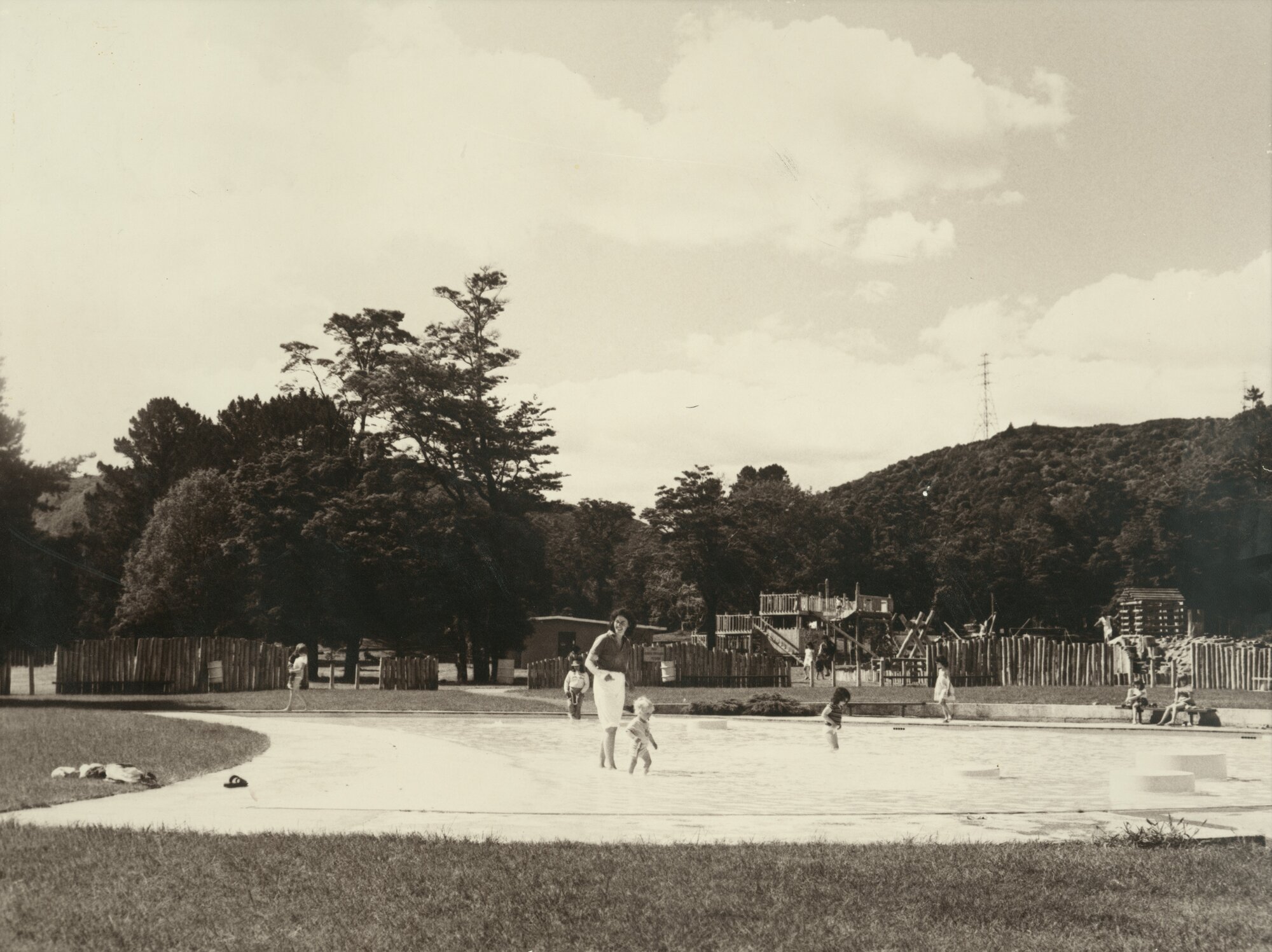 Harcourt Park play areas. [P6-40-2369]