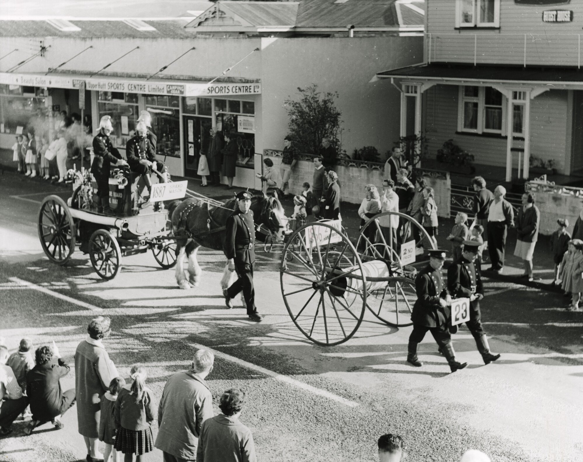 City Status procession No. 23; fire brigades and vintage appliances.