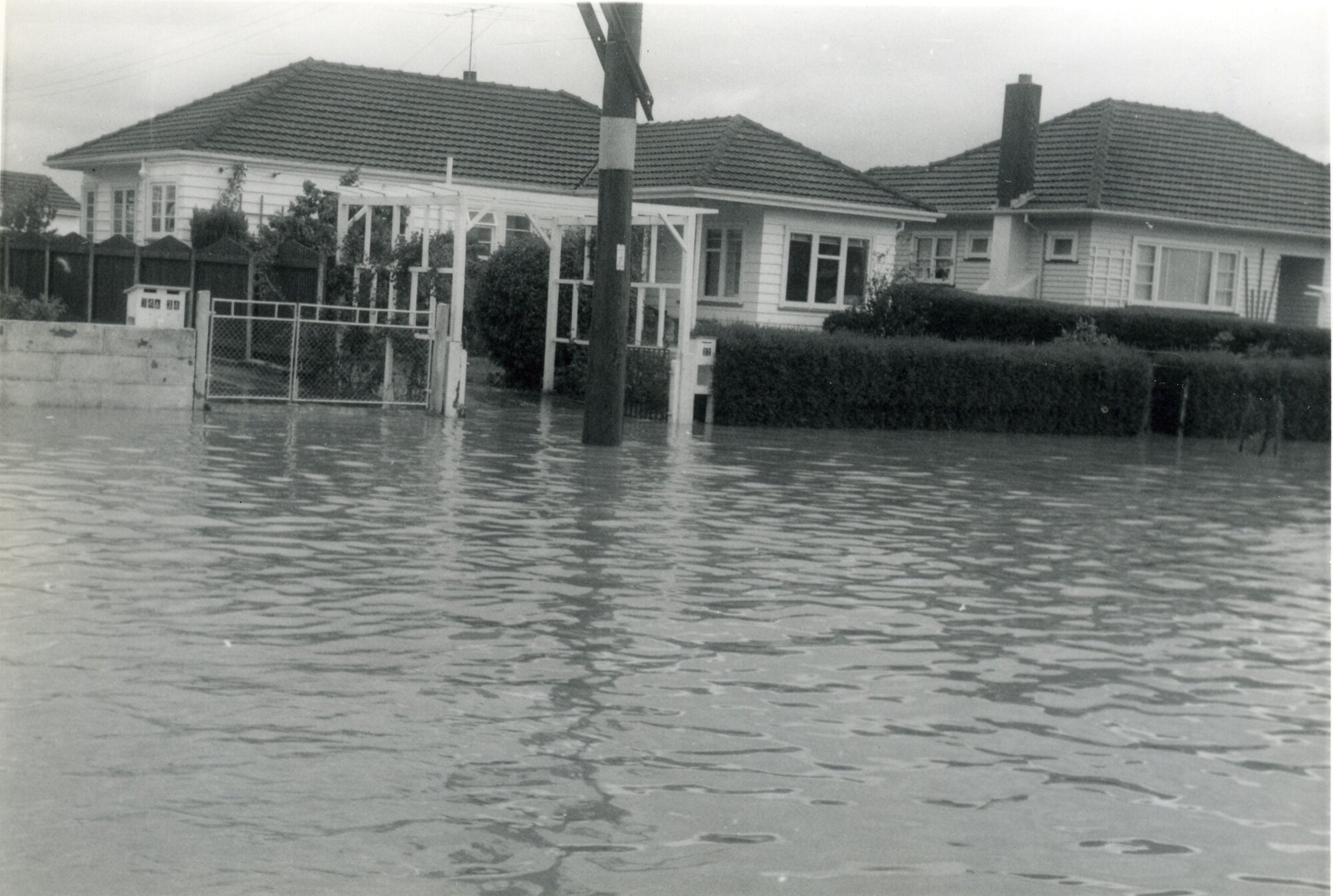 Flood, 1963; view of 32 Moonshine Road.