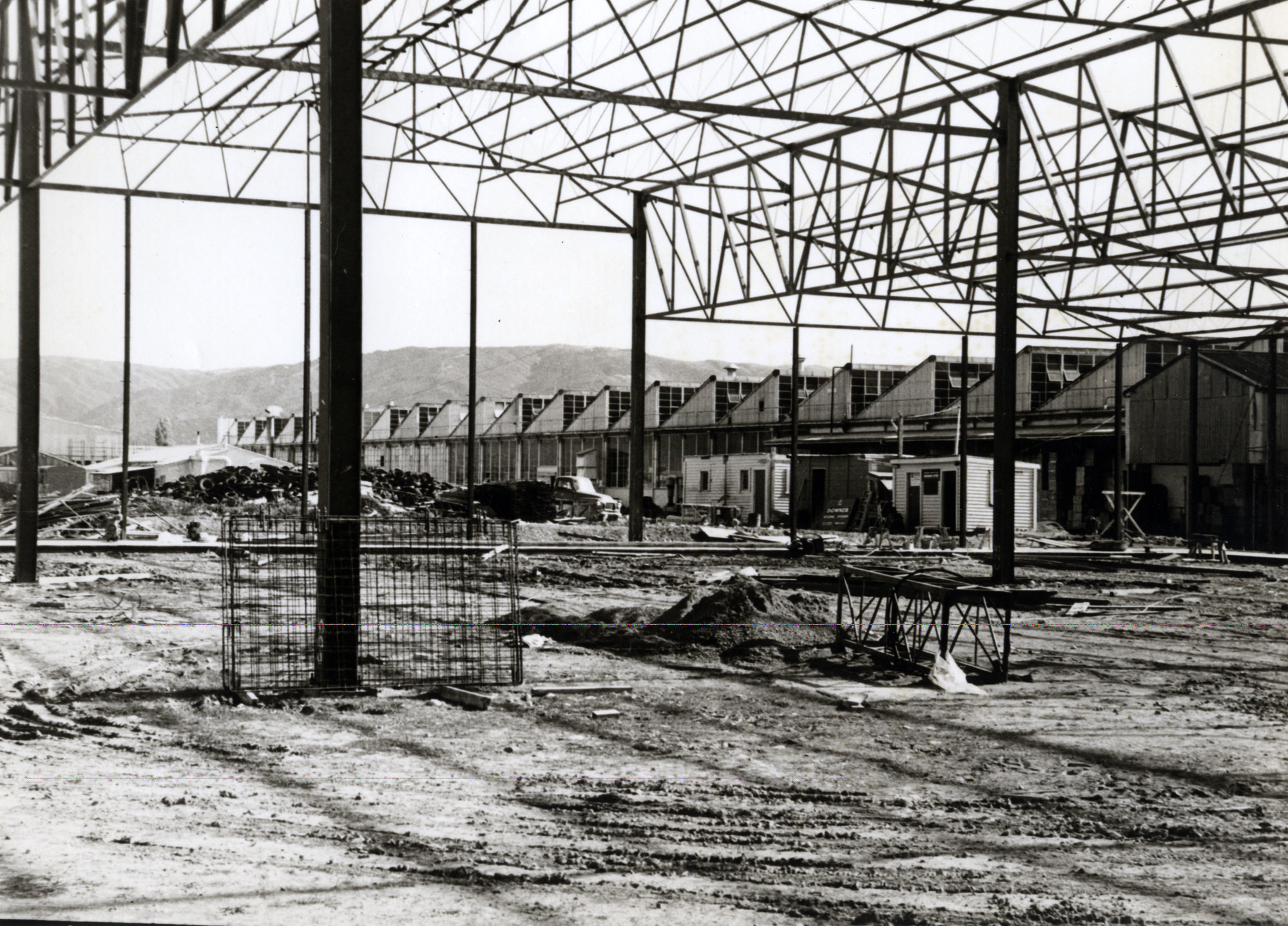 Dunlop factory building construction; raw-materials store structure - Upper Hutt City Library