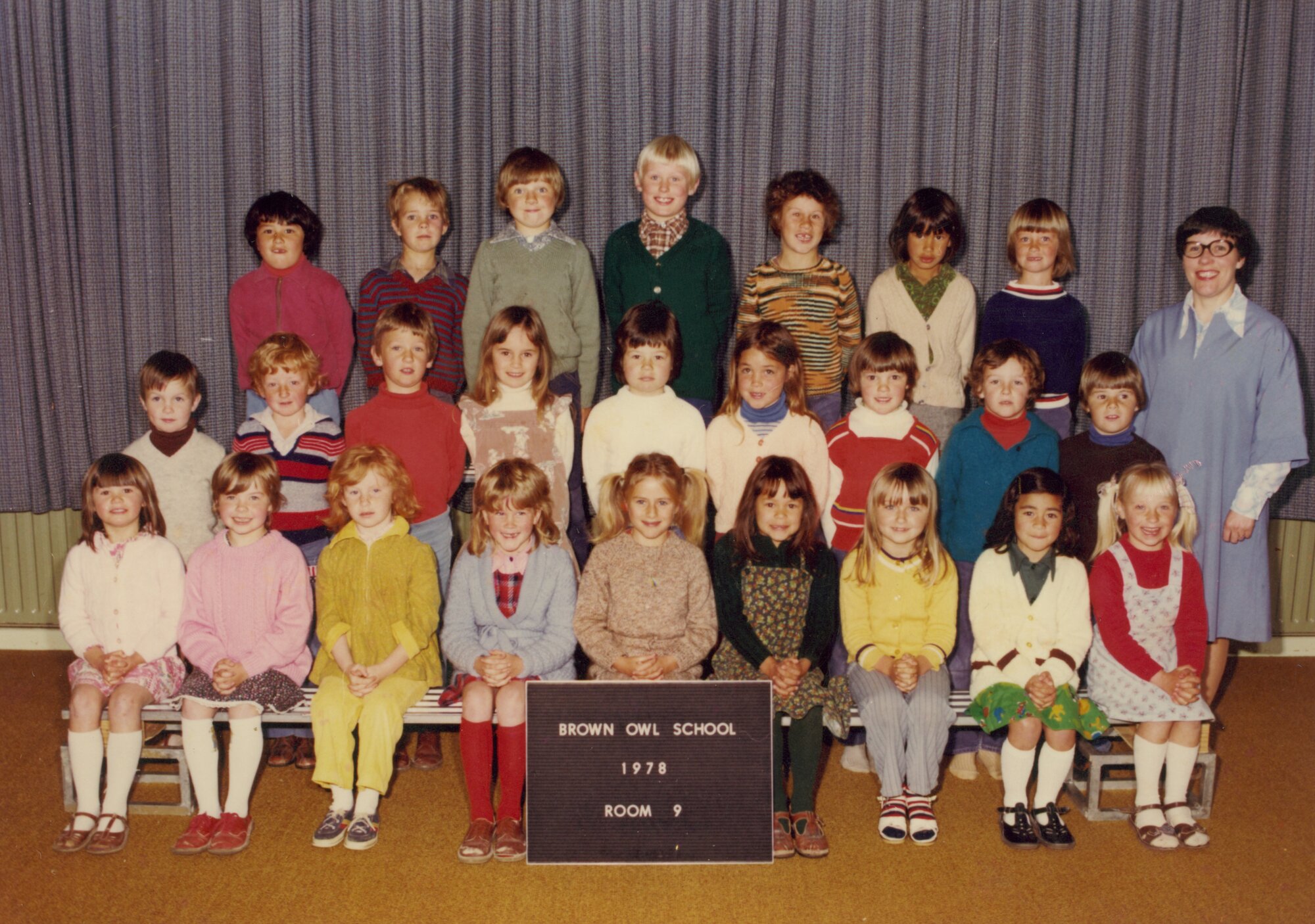 Brown Owl School 1978 Room  9; Mrs Hill.