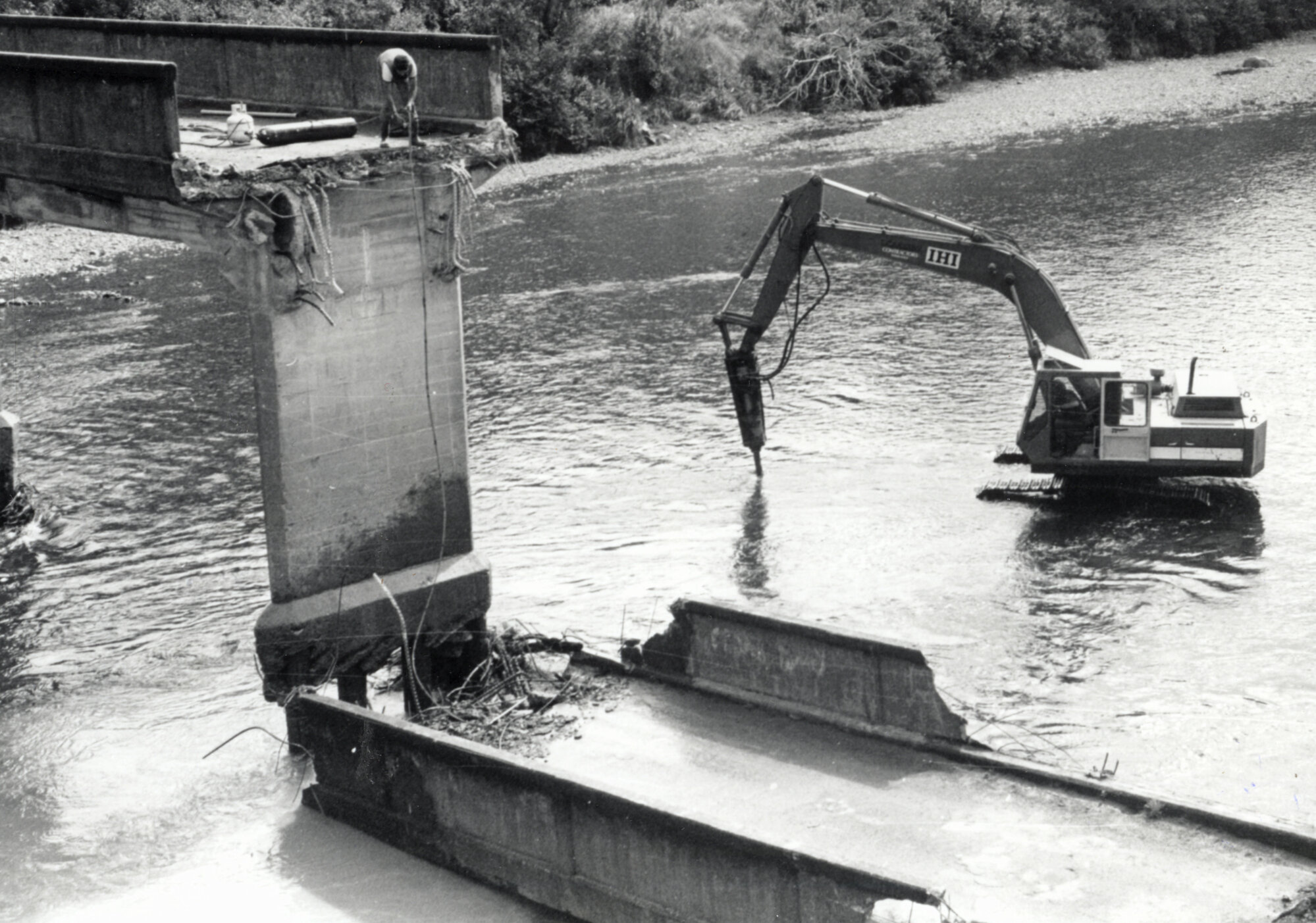 Moonshine Bridge 1 being demolished.