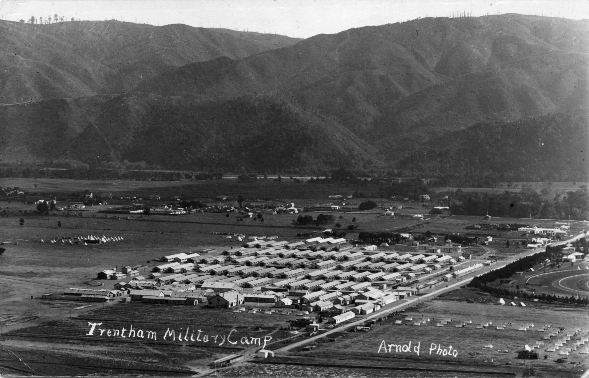 Trentham Camp overall view 1915-1916; from hill to the east 2.