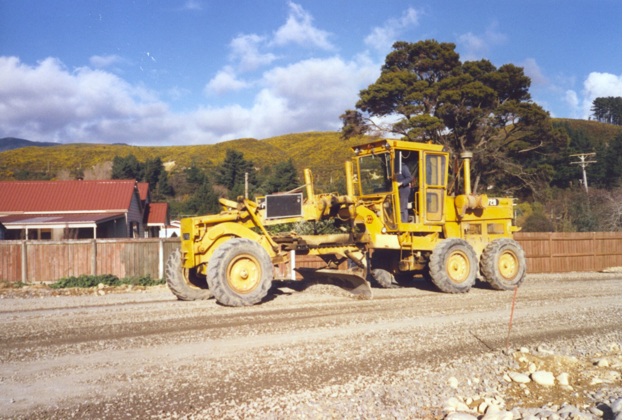 River Road construction; grader at Maoribank.