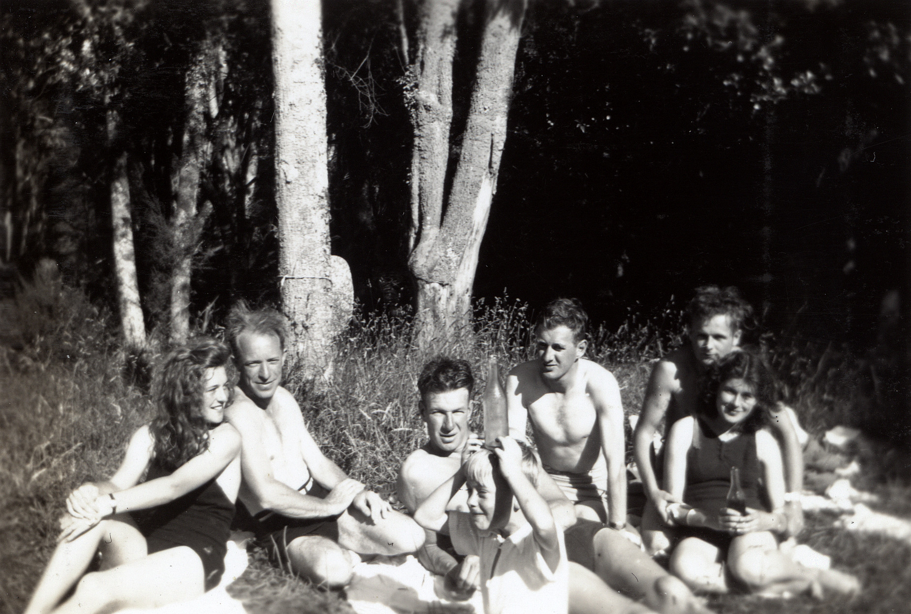 Swimmers, Whakamoonie