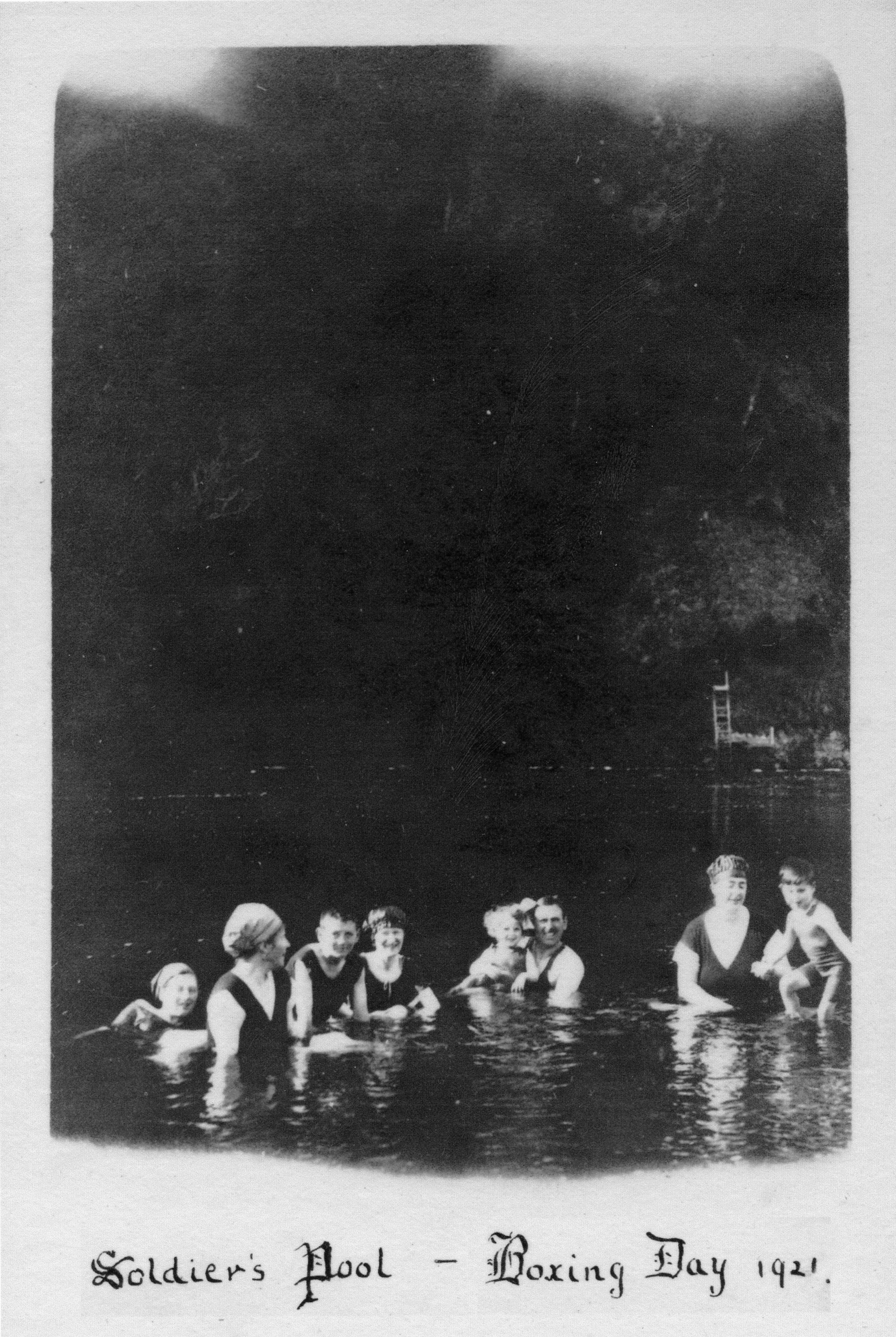 Te Awa Kairangi / Hutt River; Brocks family in Soldier's Pool, Boxing Day, 1921.