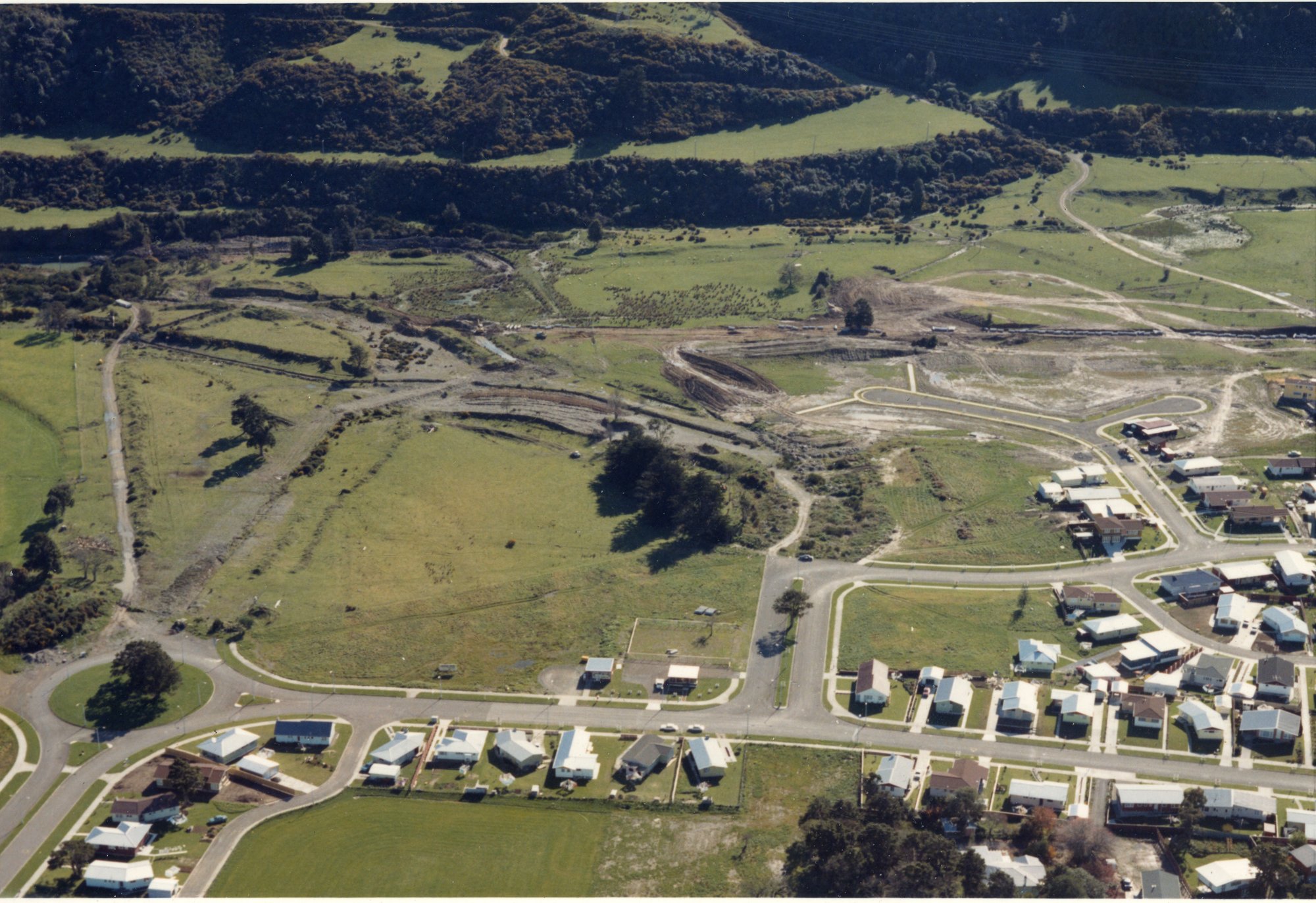 Totara Park; roundabout in the south-west corner. [P2-1875-3483]