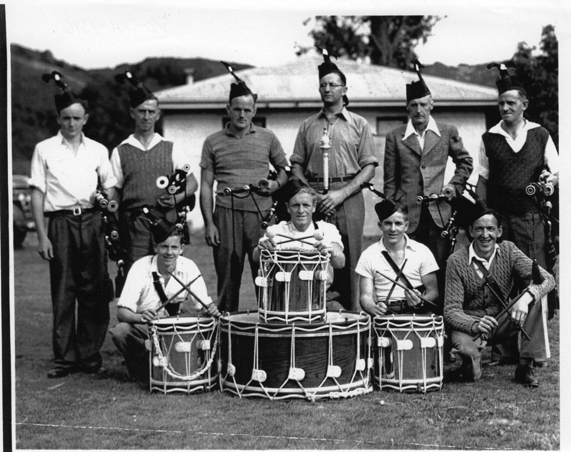 Upper Hutt Pipe Band members, 1964.