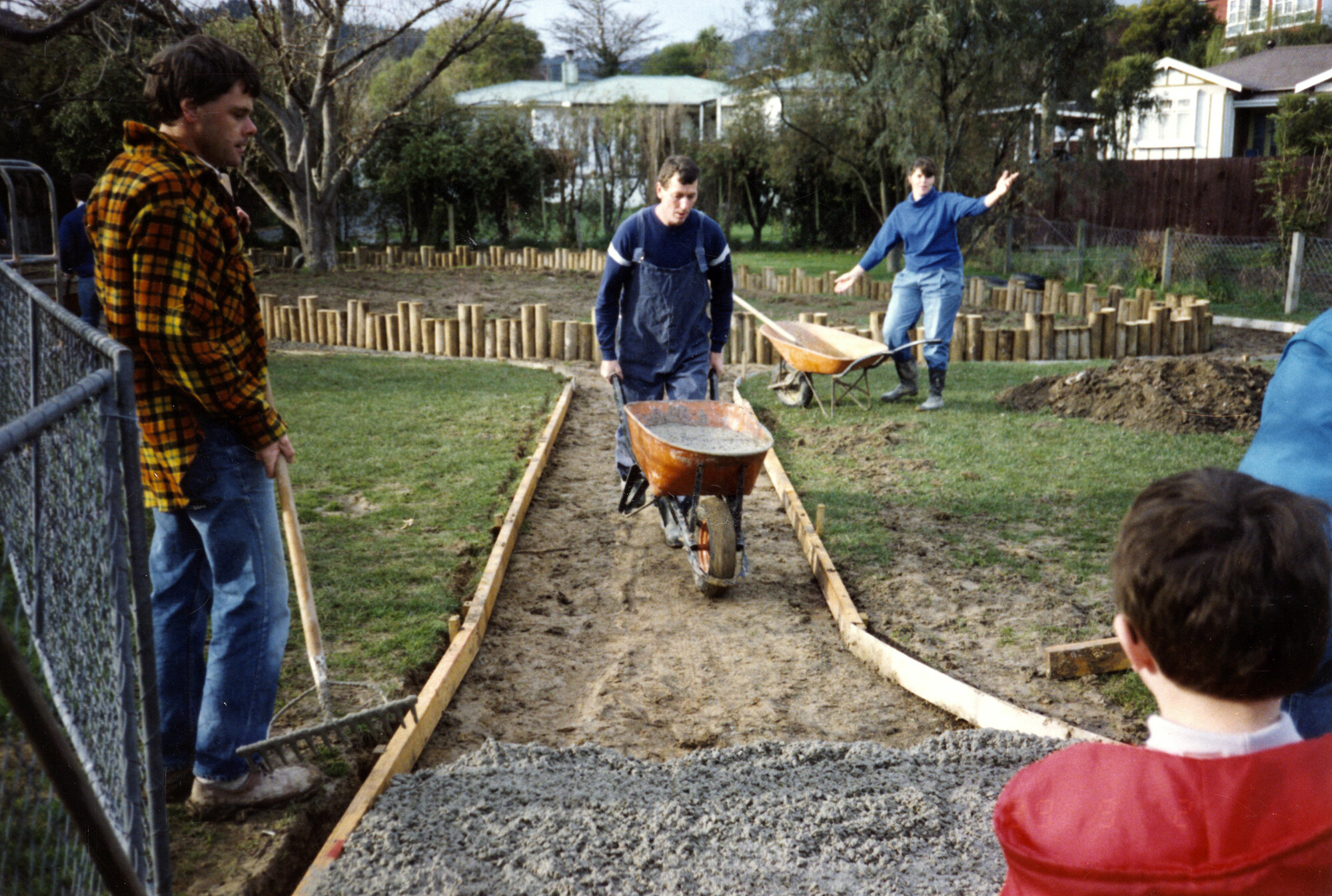 Silverstream Kindergarten footpath 4; pouring concrete