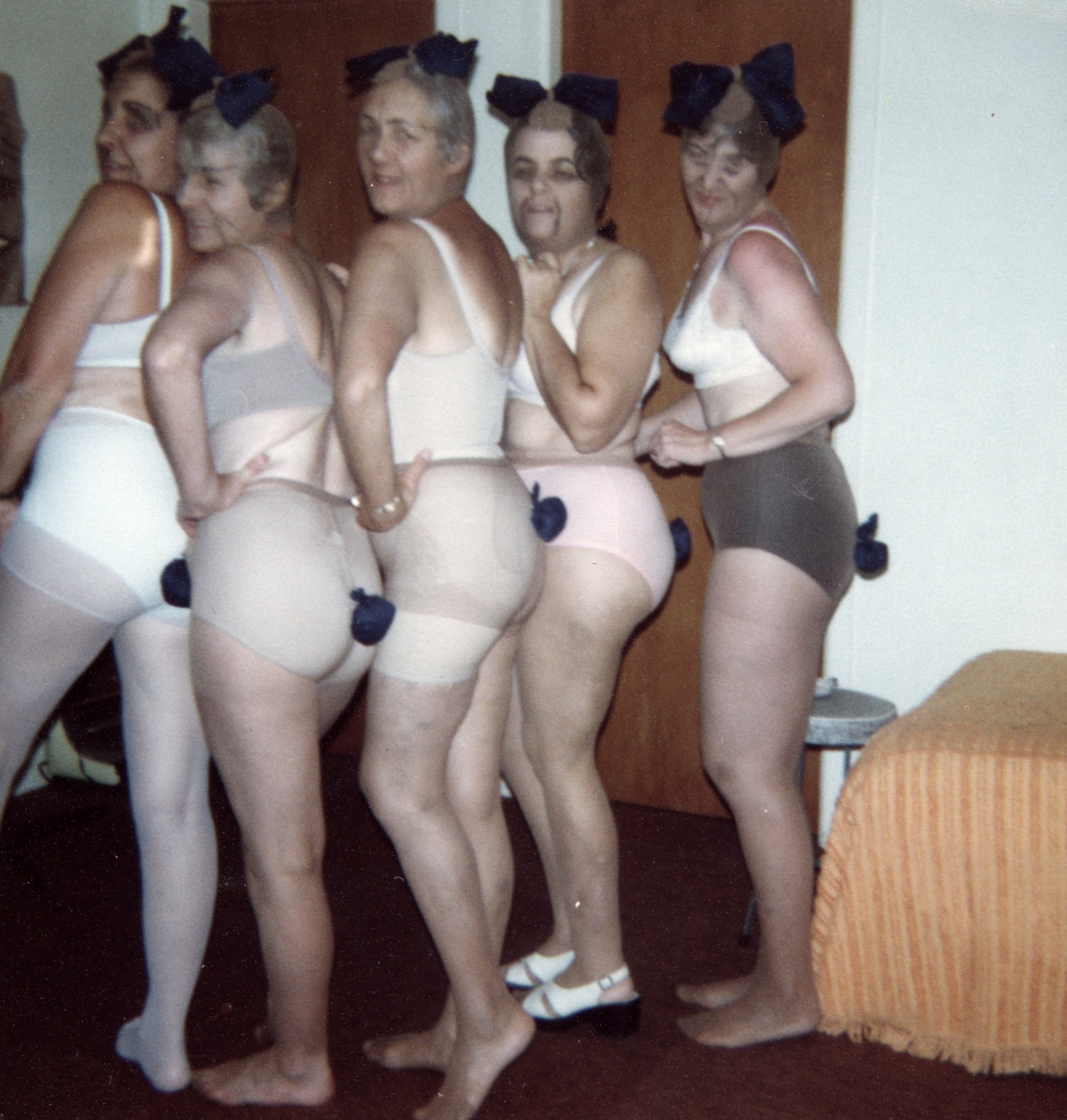 The Blue Ts Mothers Group 1978 001