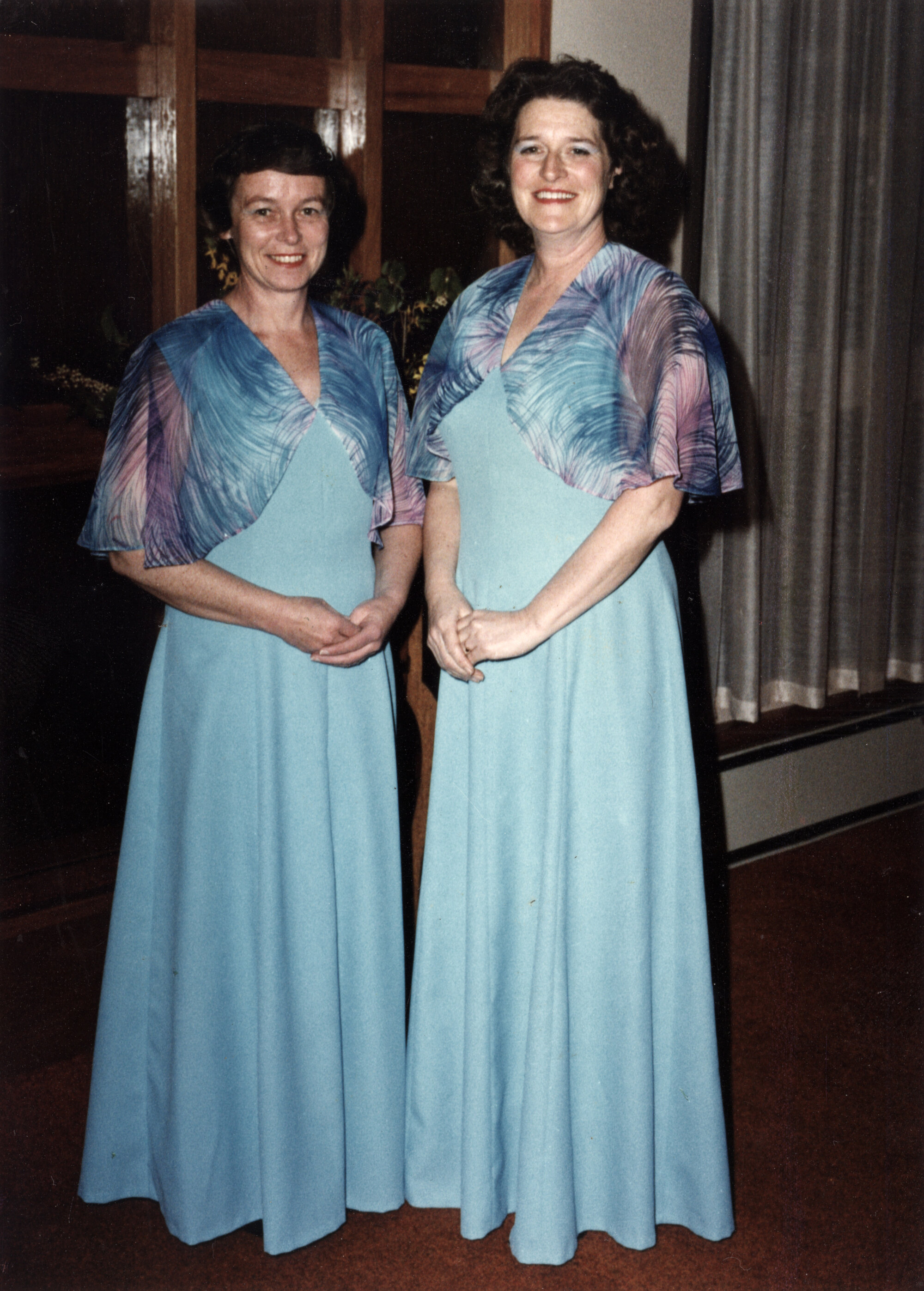 The Blue Ts Mothers Group 1983 003