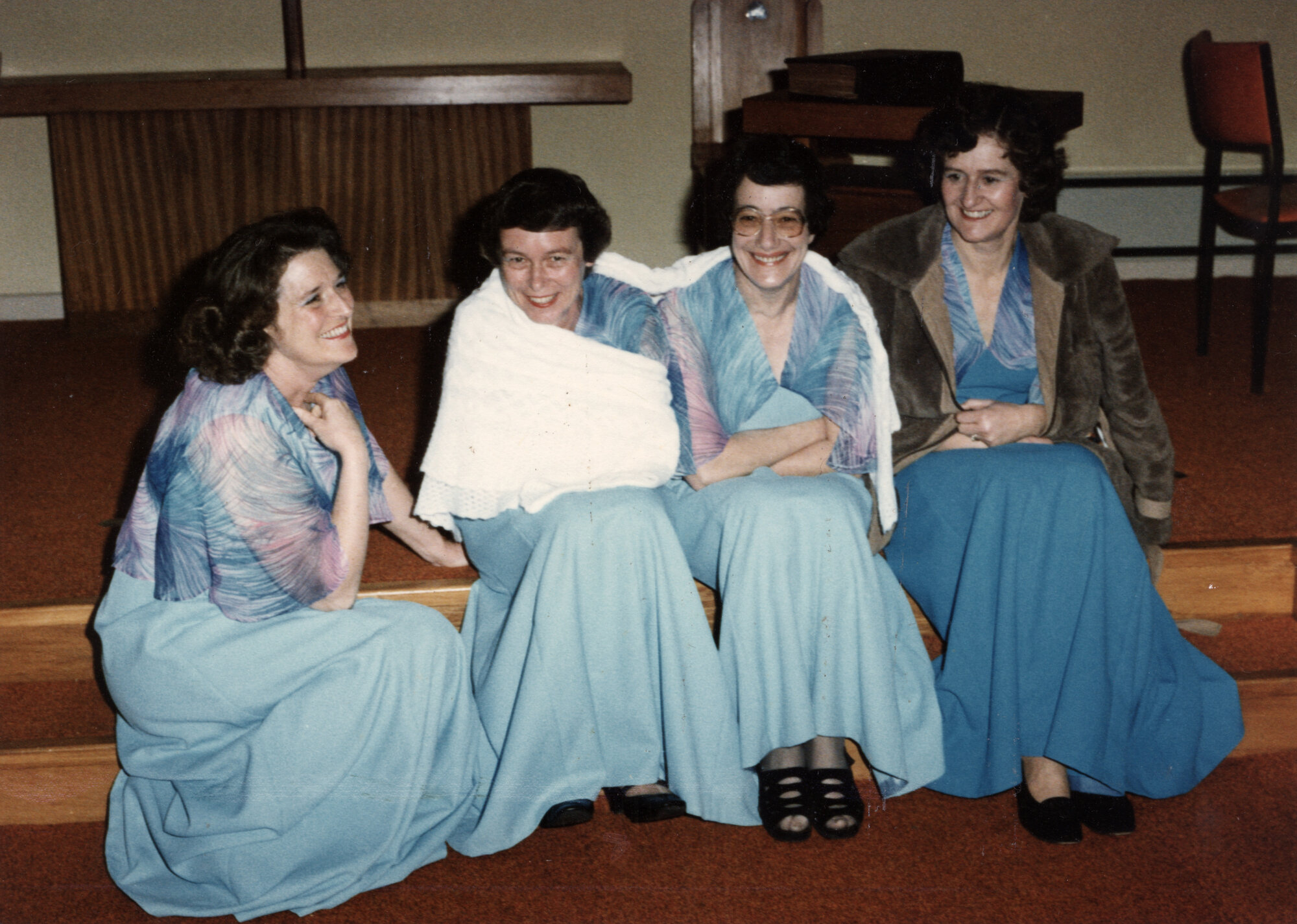 The Blue Ts Mothers Group 1983 004