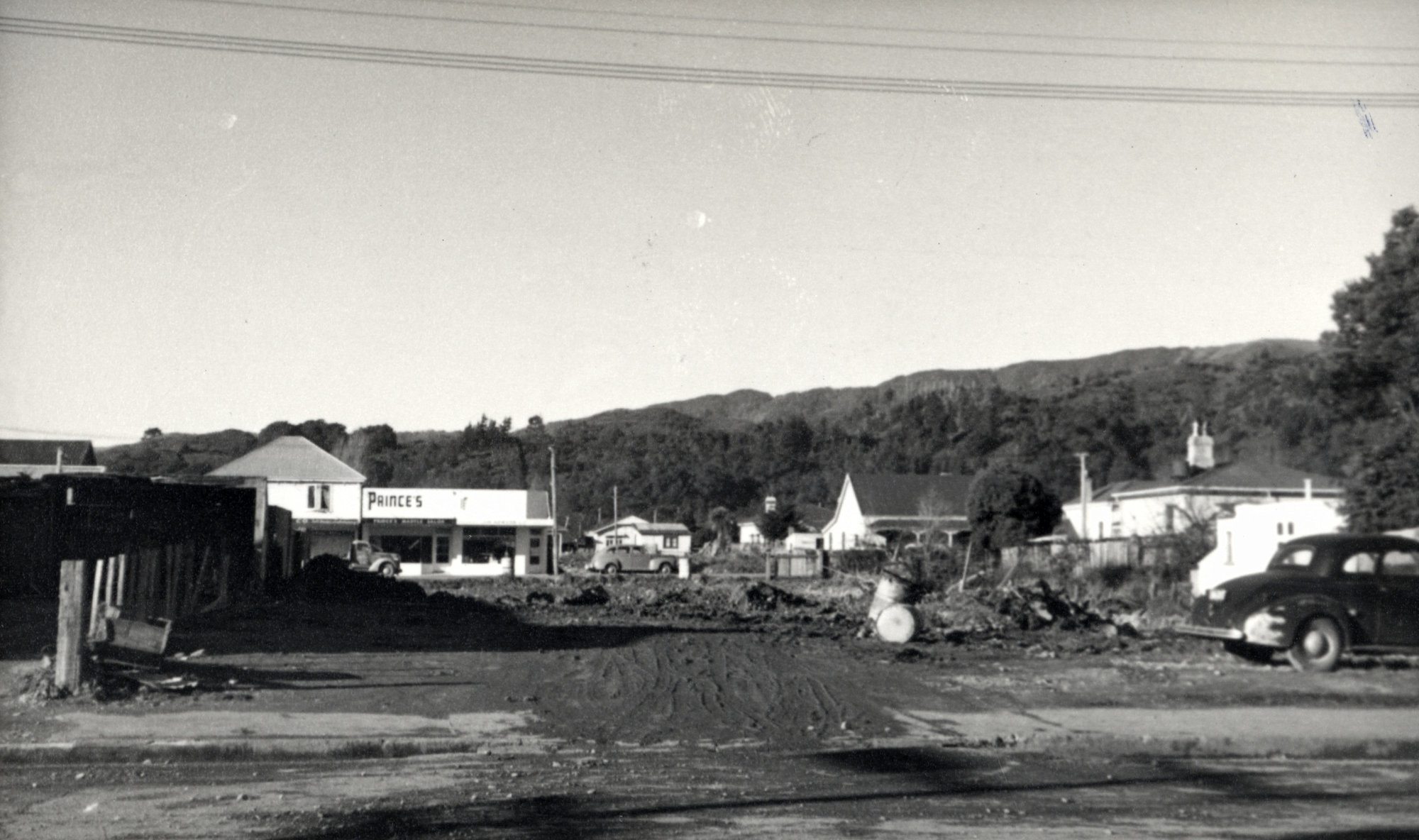 Geange Street construction, looking east from Princes Street to Station Street.