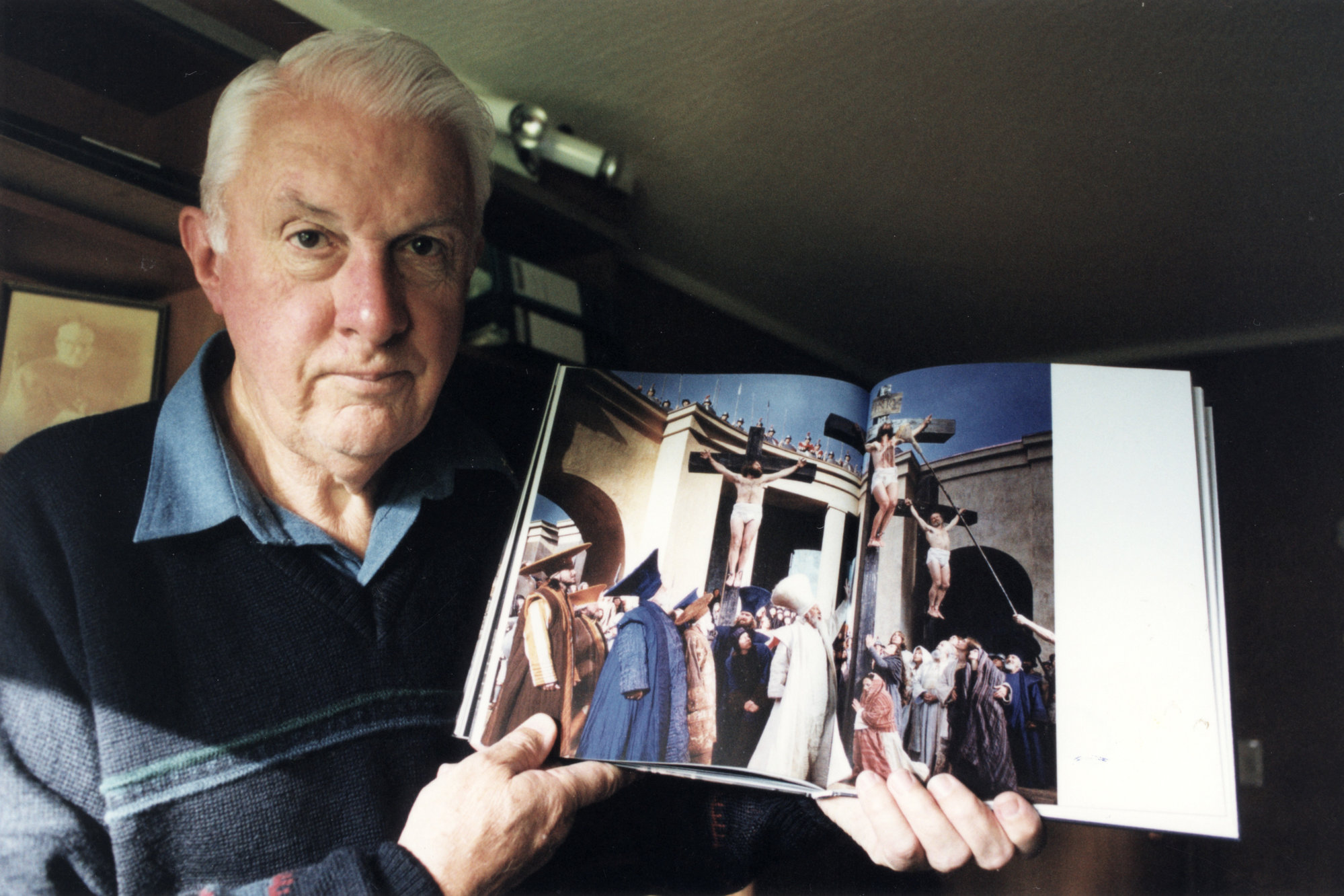 St Joseph's parish priest Father Geoff Broad returns from Oberammergau ...