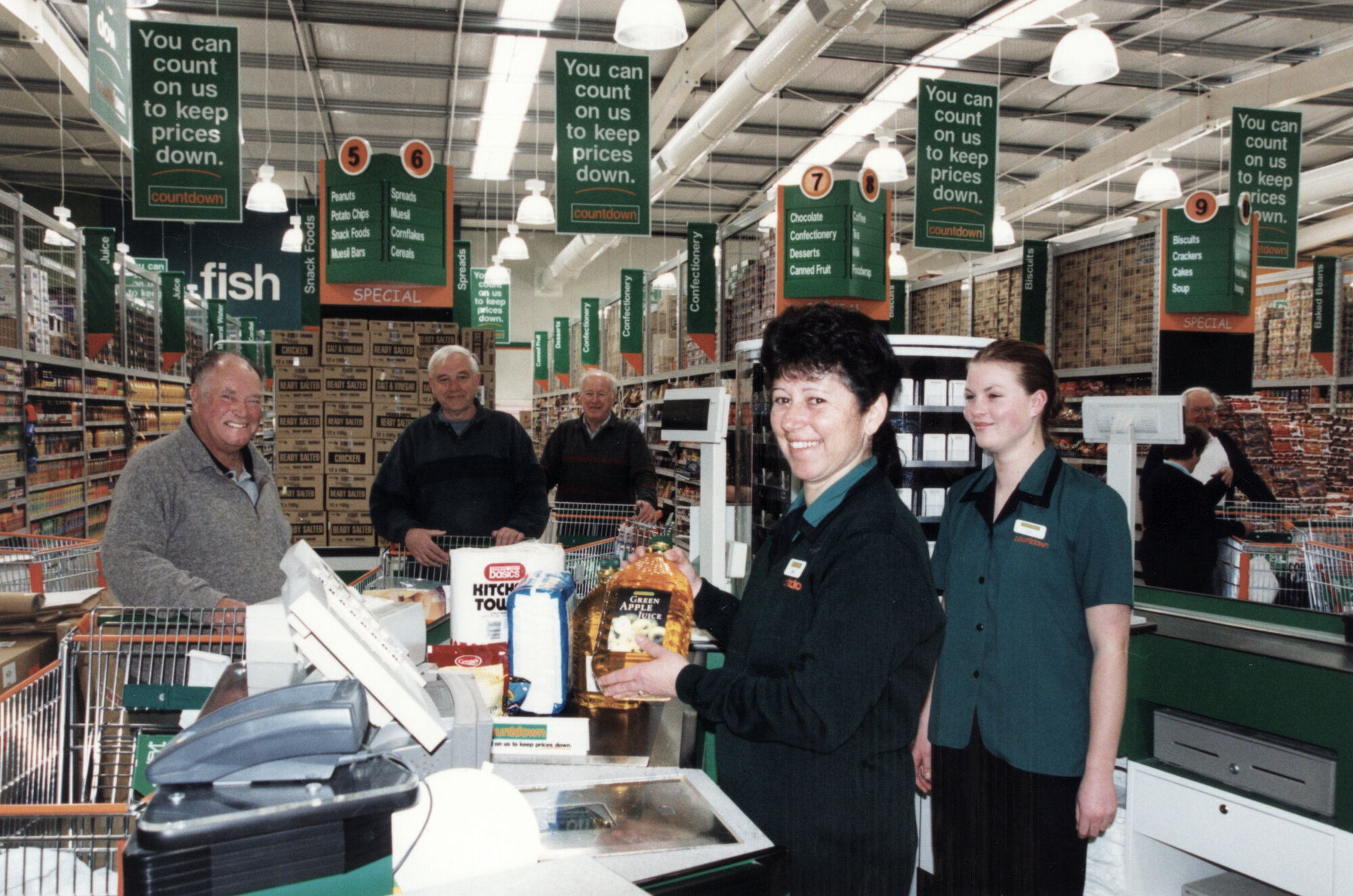 Countdown Supermarket Queen Street; Trial Run; 2000