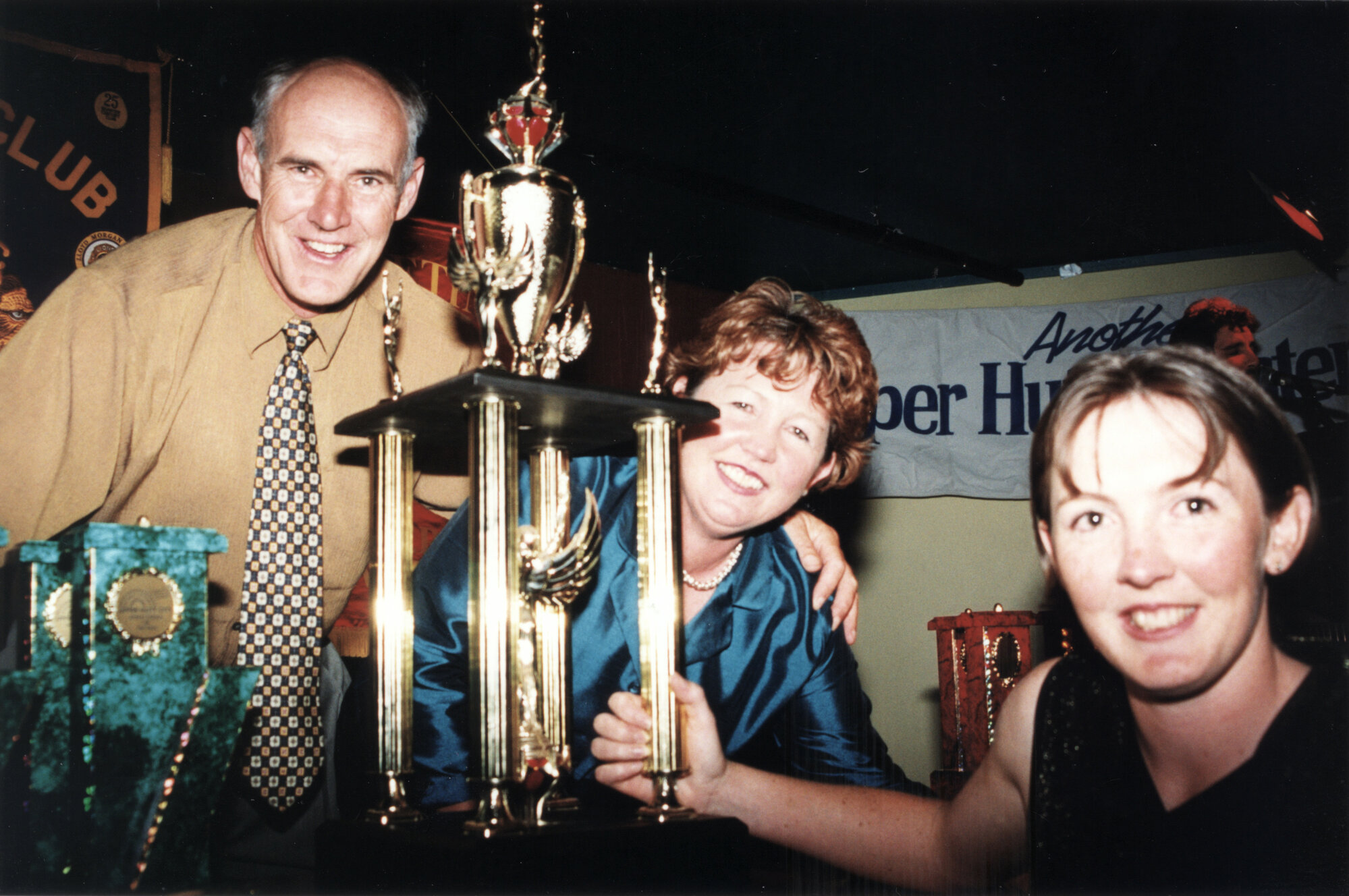 Upper Hutt Sportsperson of the Year; cricketer Anna O'Leary with parents Mike and Christine.