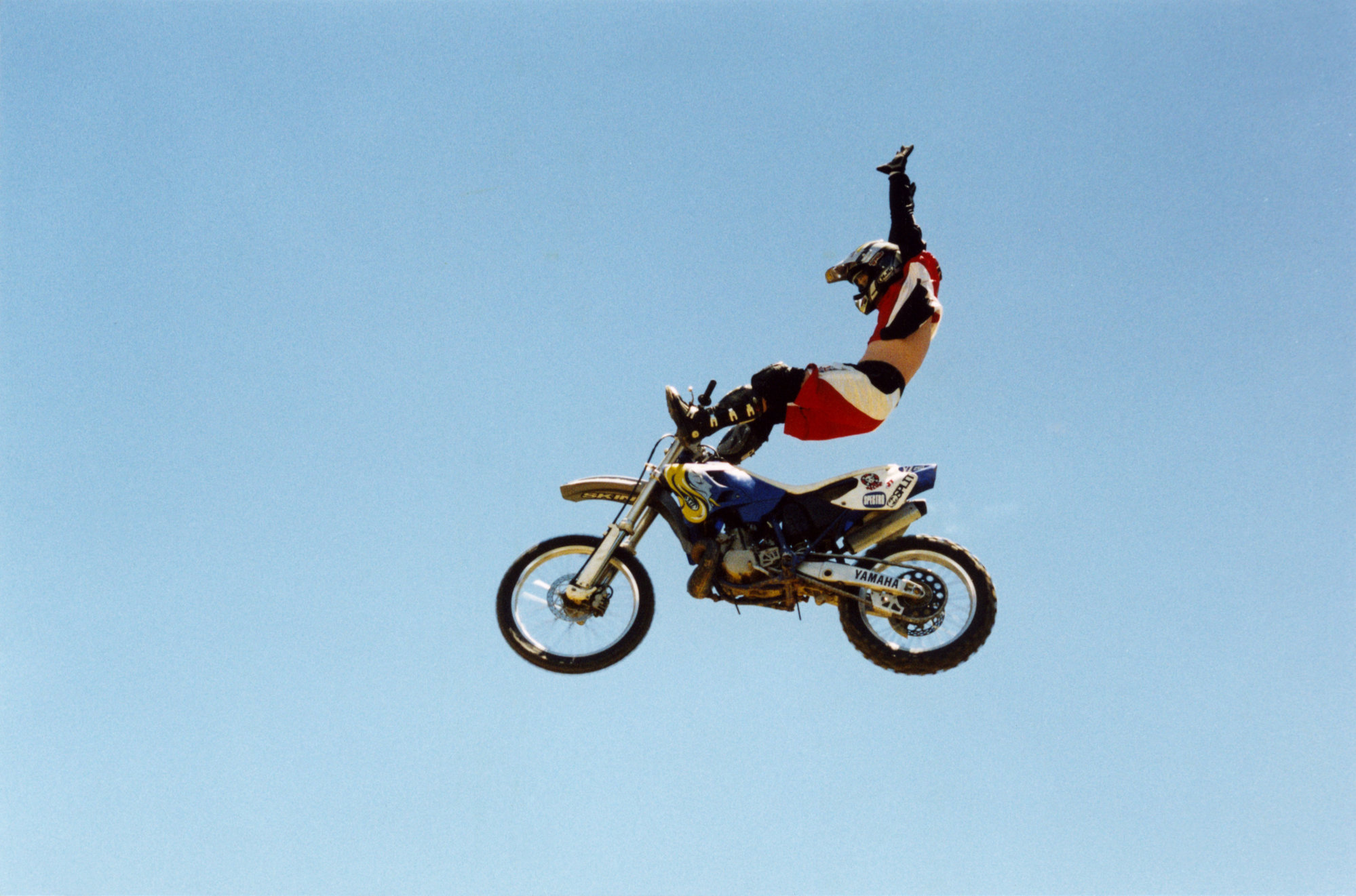 Moto-X; Oceania championships, Moonshine Park; local boy Rhys Dulieu performing between races.