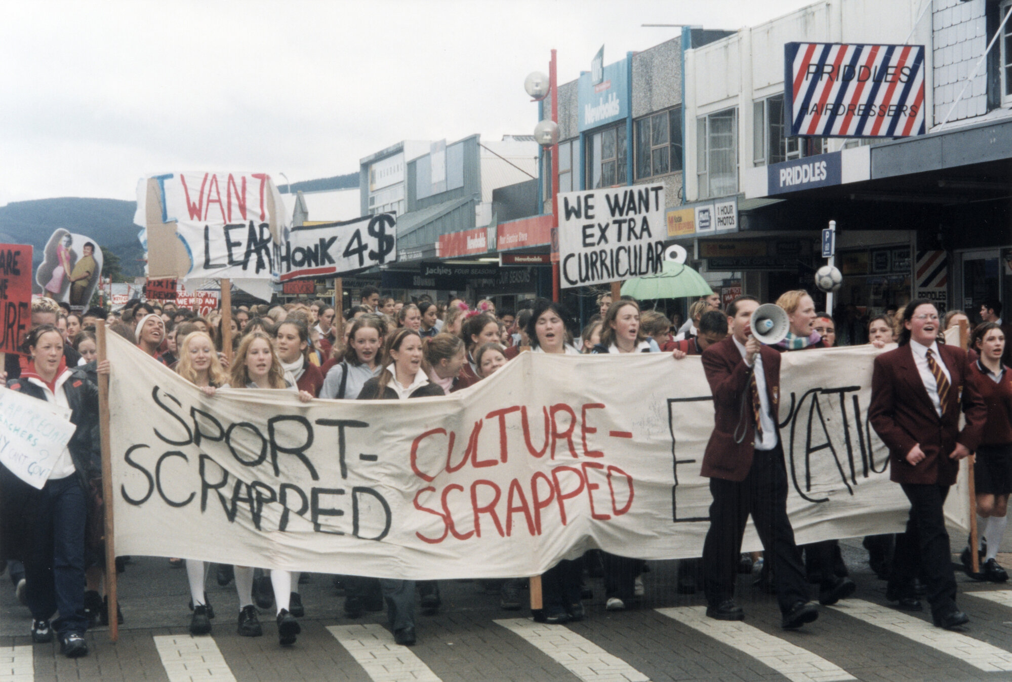 Heretaunga College protest march; teachers banning extracurricular activities.