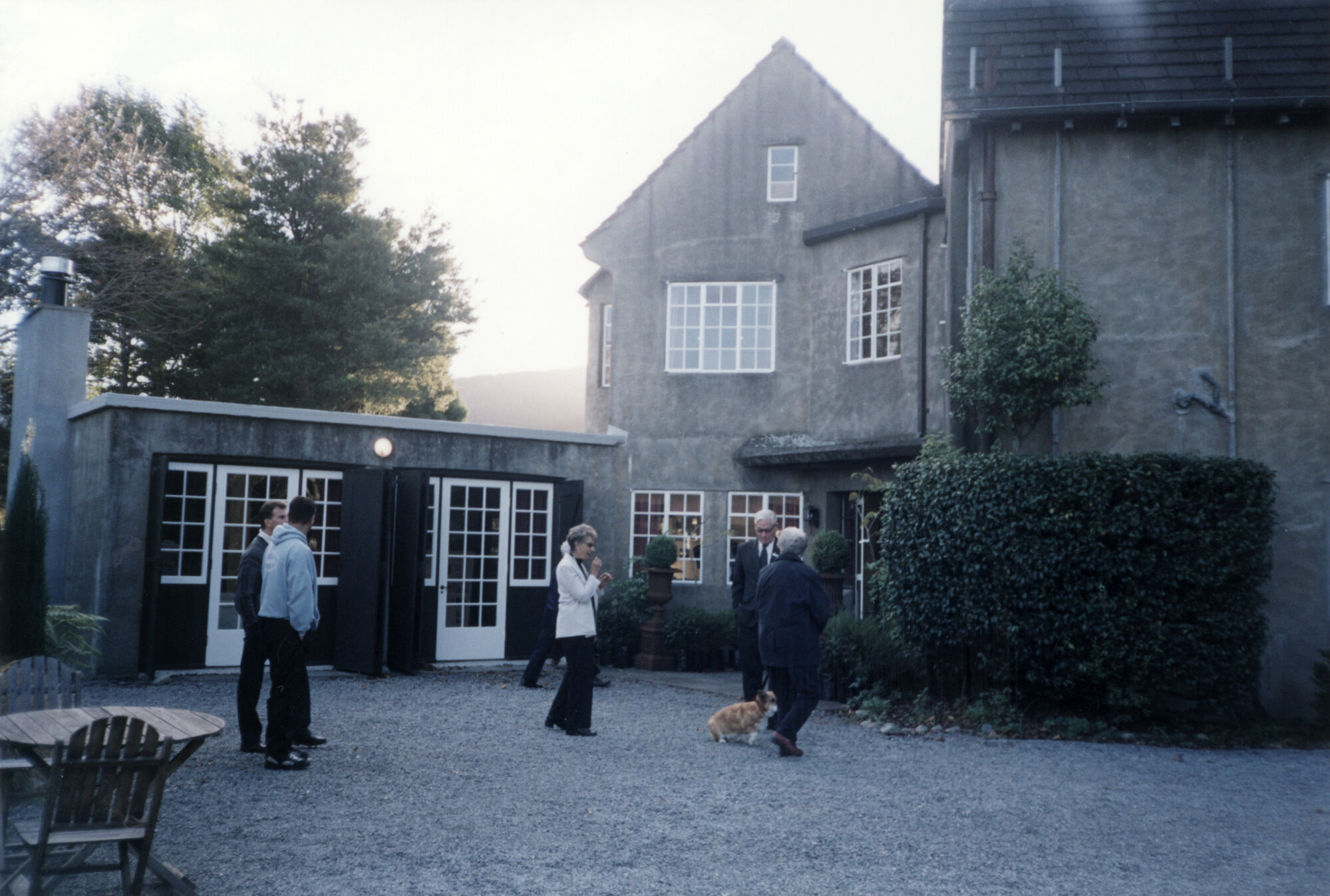 Brentwood Manor, 2002