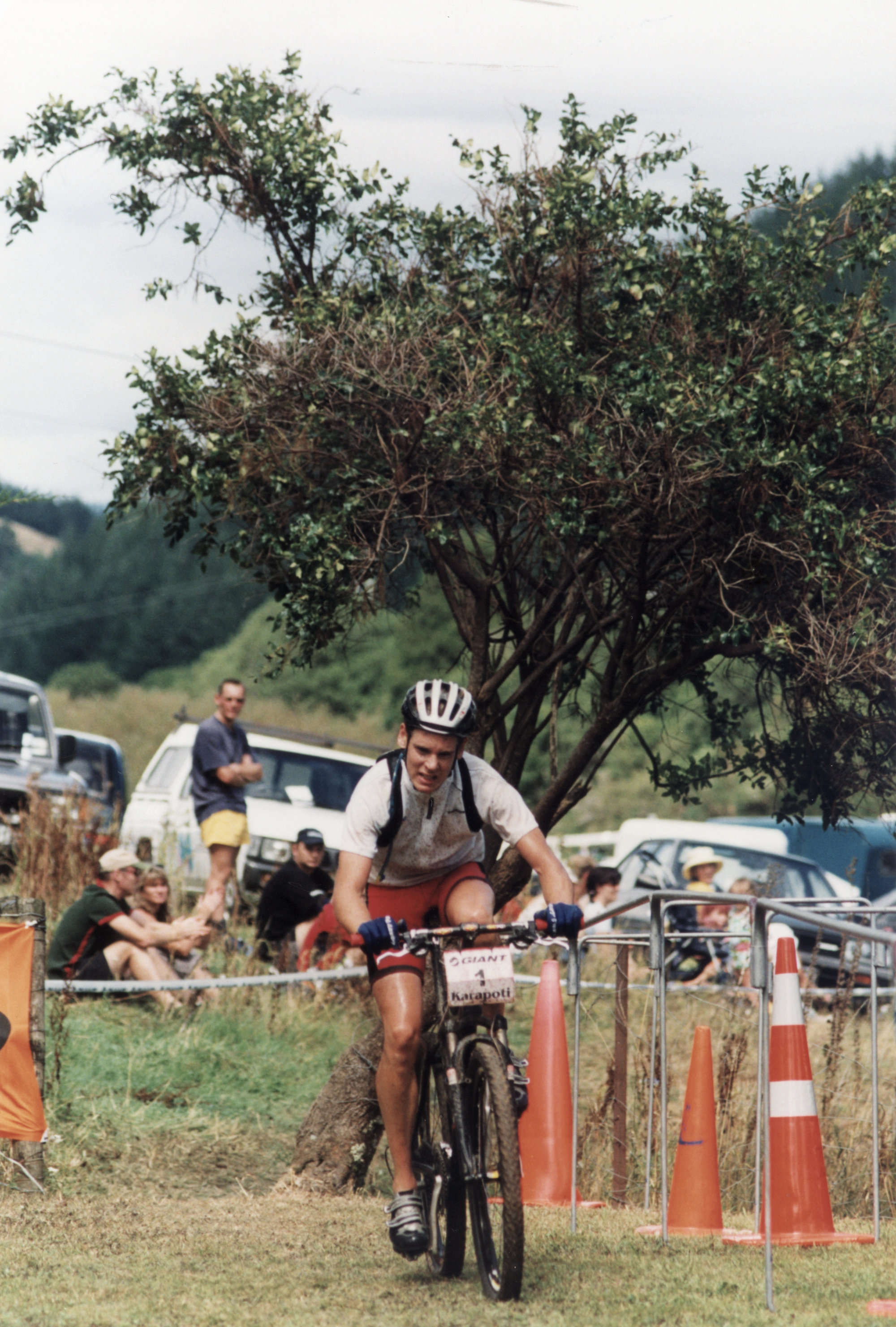 Cycling; Karapoti Classic, 2003; Upper Hutt's Wayne Hiscock, second.