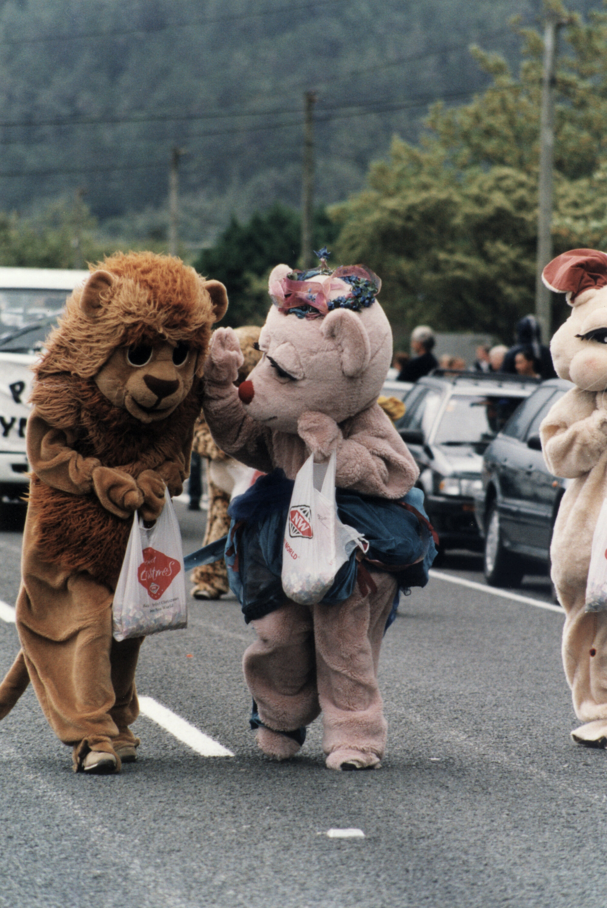 Christmas parade, Stokes Valley, 2003; cuddly toys; lion, bear, rabbit.