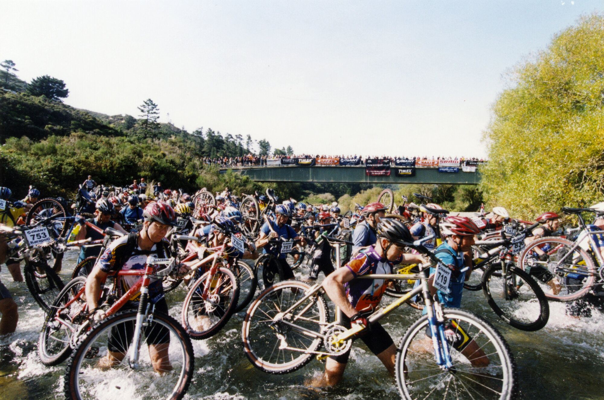 Cycling; Karapoti Classic, 2004; the start