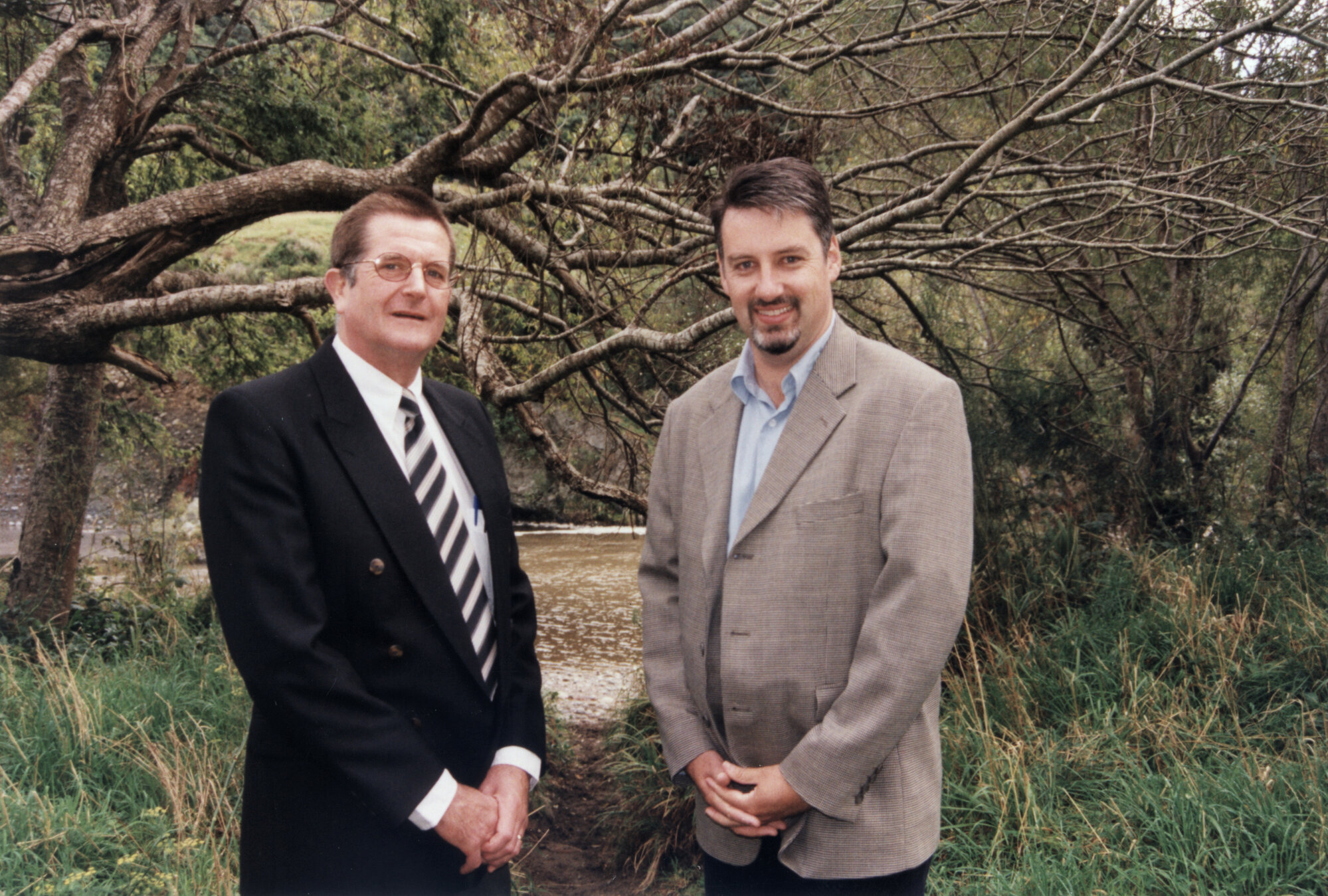 Birchville; Hutt River trail to be extended; mayor Wayne Guppy, Phoenix trust manager Alister Skene.
