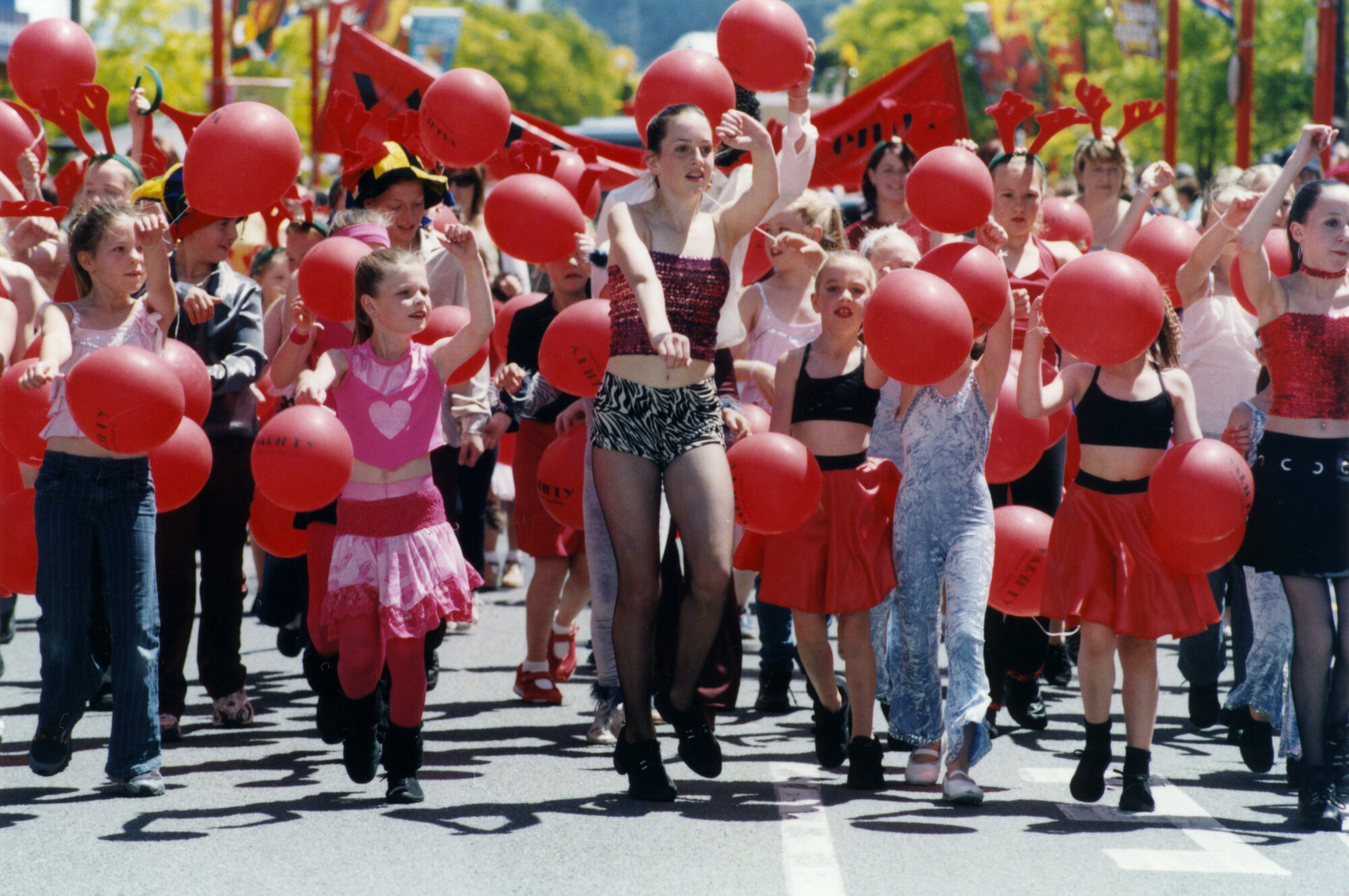 Christmas parade 2004; Variety Dance teens and youngsters.