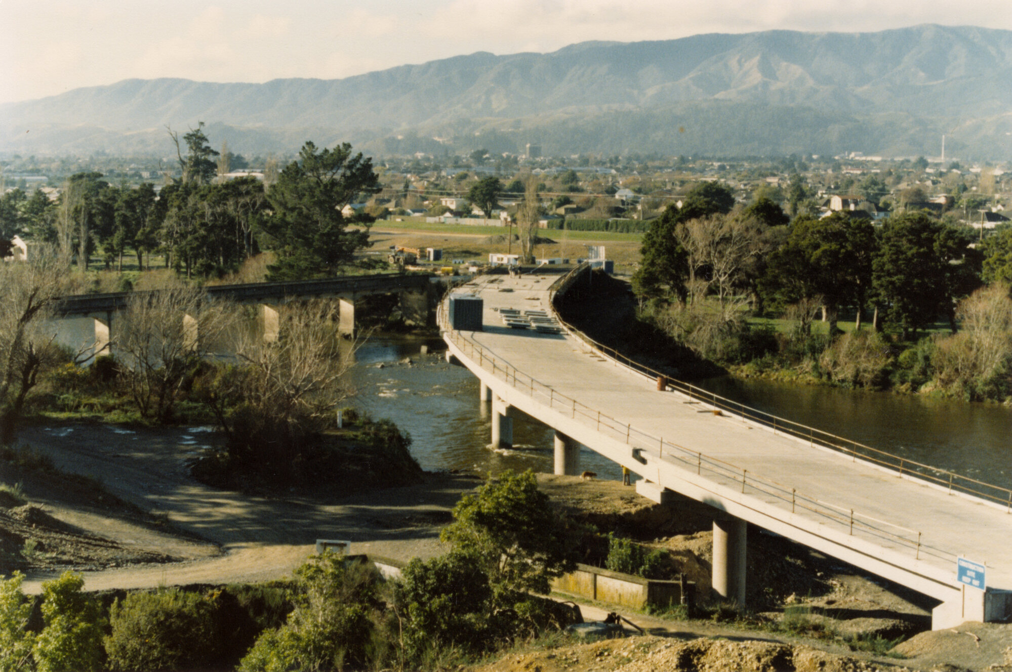 Moonshine bridges; new State Highway 2 bridge nearing completion.