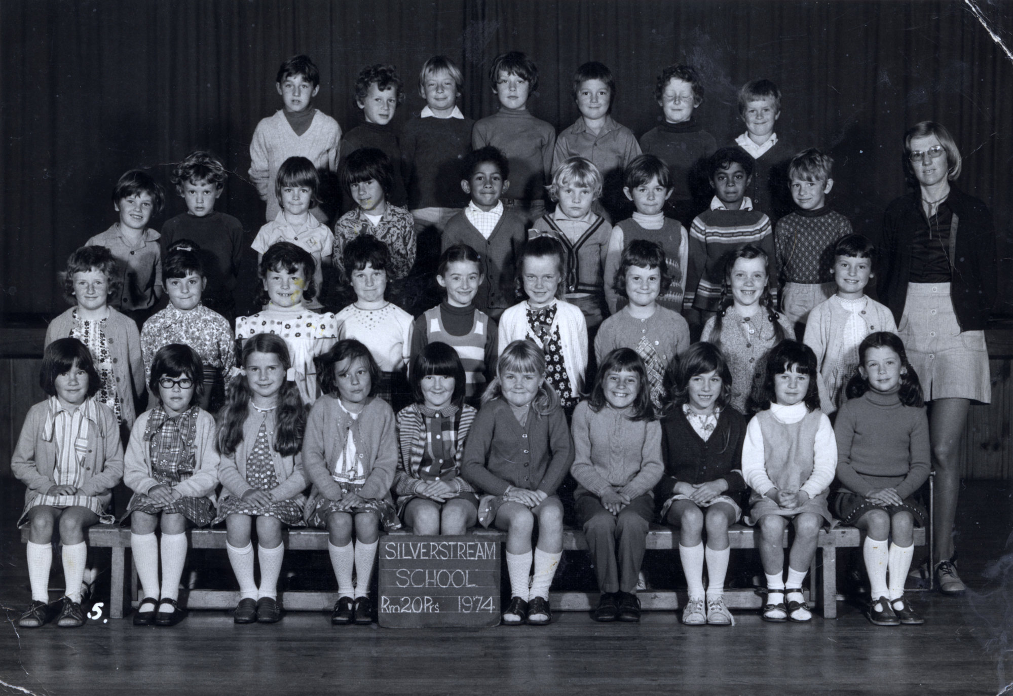 Trentham School 1974 Prs Rm20