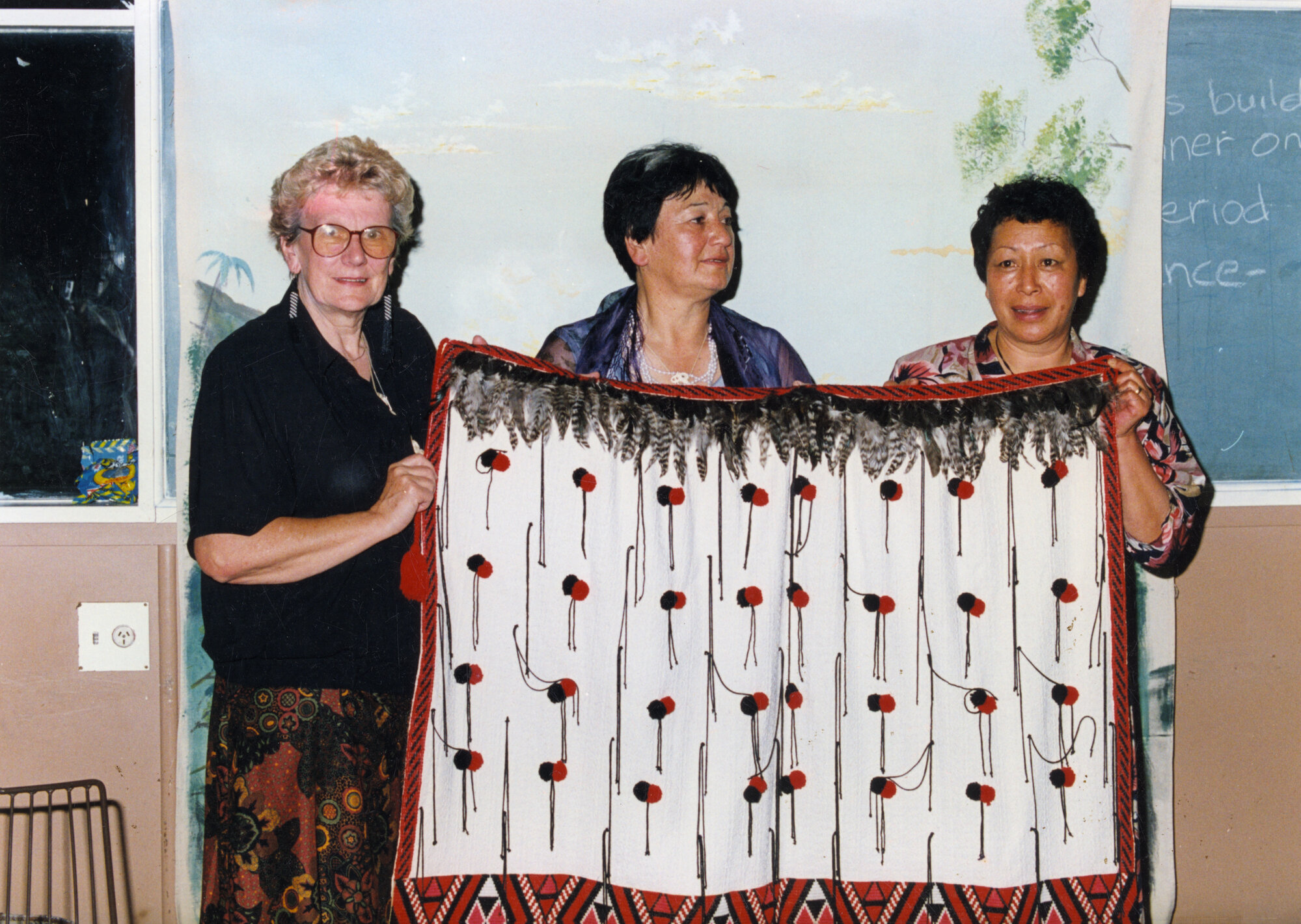 Māwai Hakona; Rangi Taurau's 60th birthday; cloak made and presented by Māwai Hakona, 1991