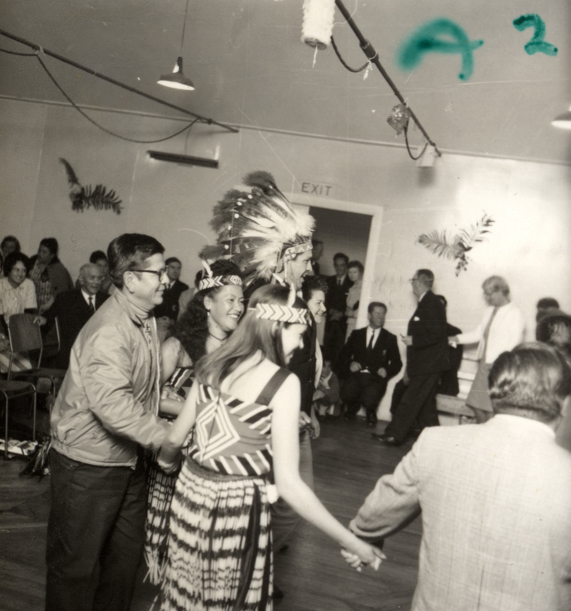 Māwai Hakona; visit by Native Americans B  2