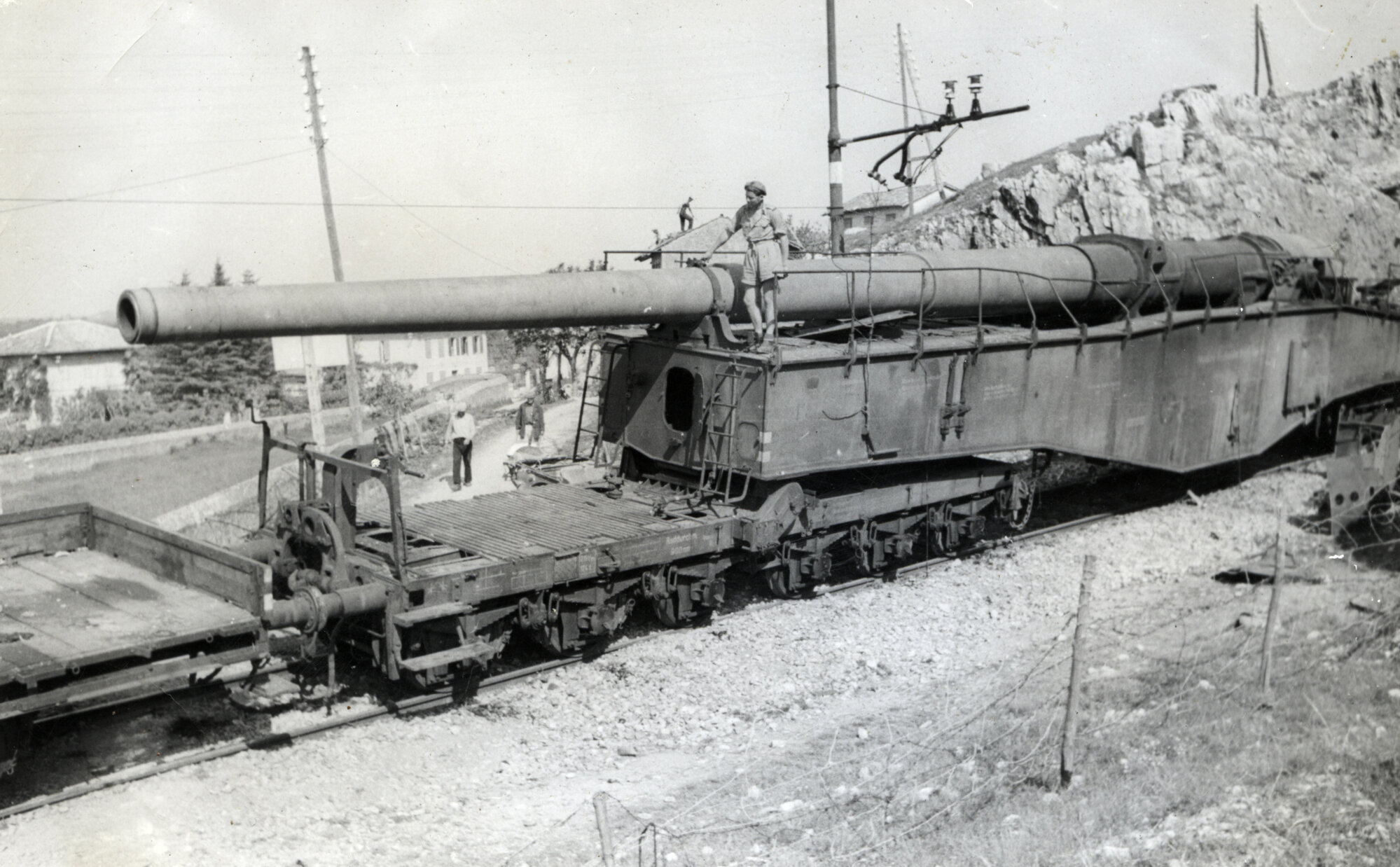 Military Service, World War II; artillery; Krupp K5 railway gun, 283 mm.