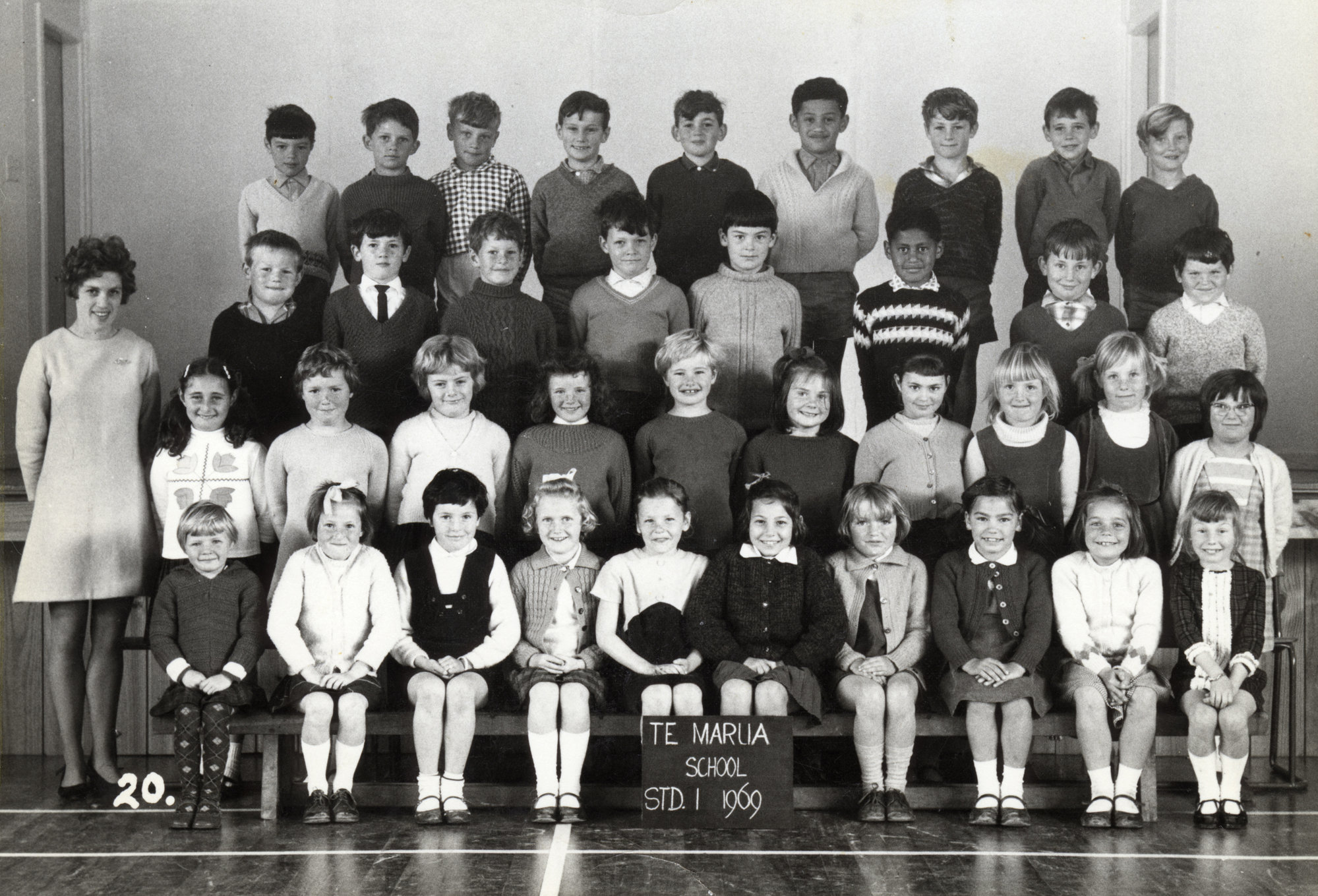 Te Marua School 1969 Standard 1