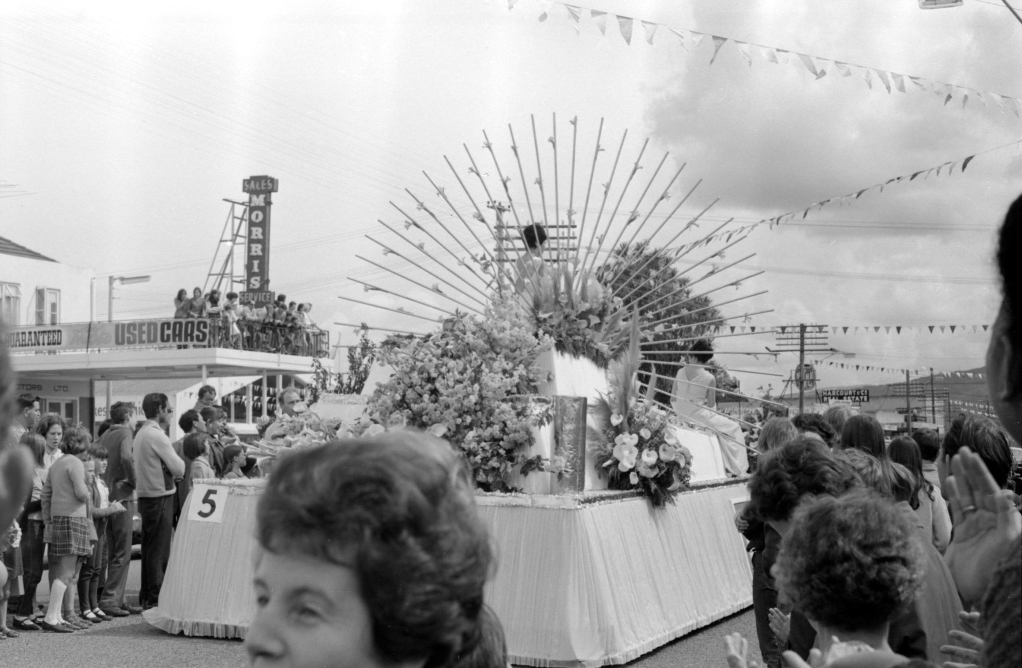 Upper Hutt Queen Carnival Parade 006; Queen of the Carnival