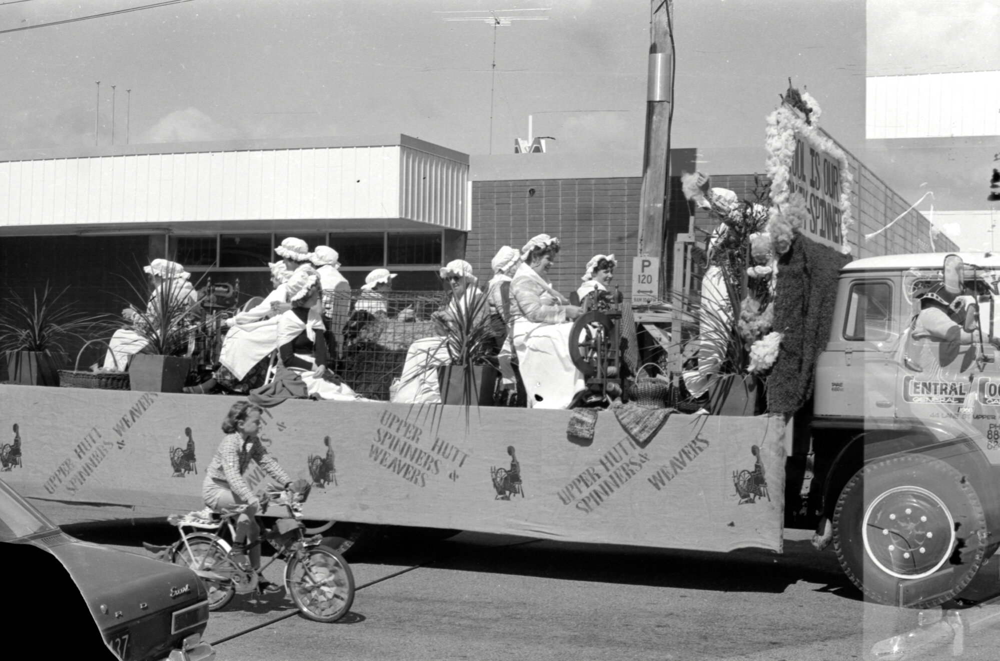 Christmas Parade 1970(?); King Street; No. 3; Spinners and Weavers.