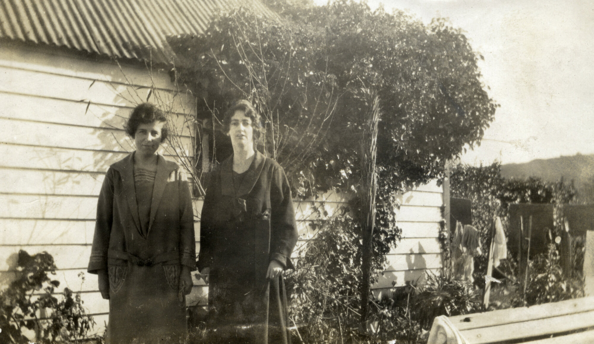 Hilda and May Poulson