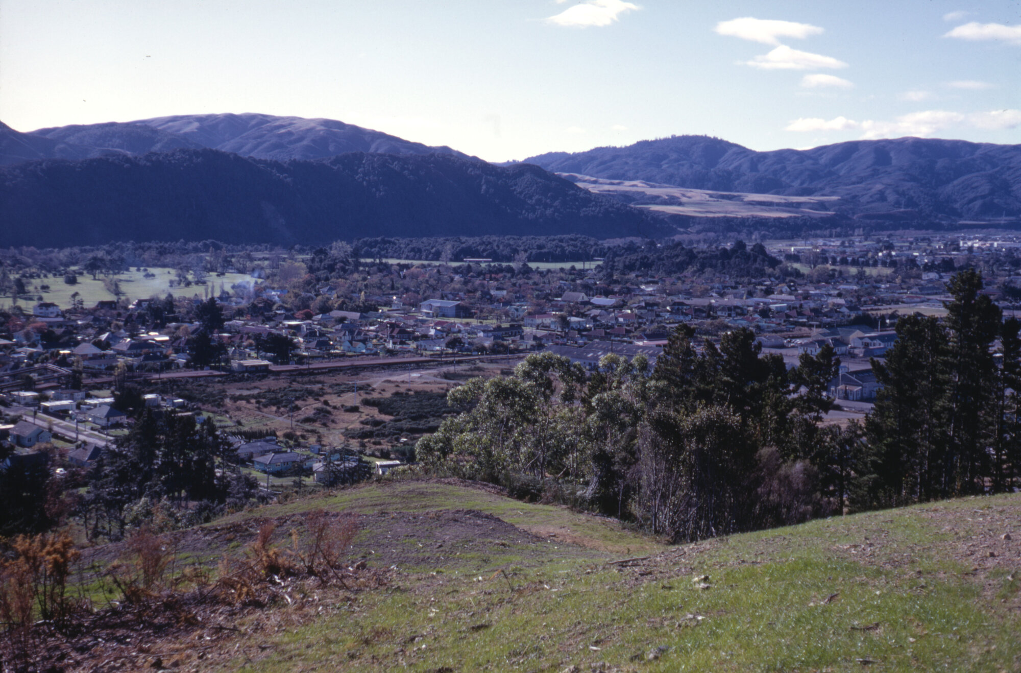 View from eastern end of Chatsworth Road looking north; Central Institute of Technology site this side of railway.