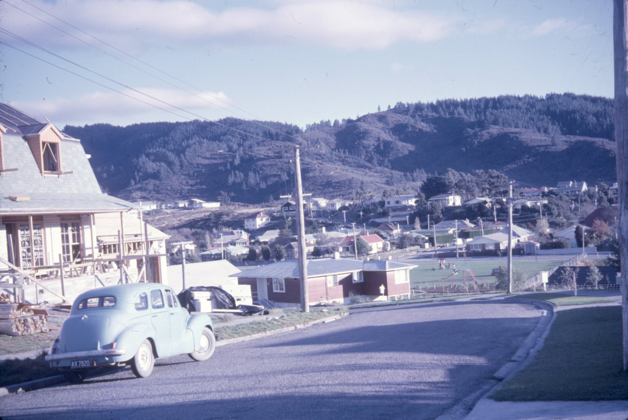 House, Dowling Grove, Silverstream; No. 27.