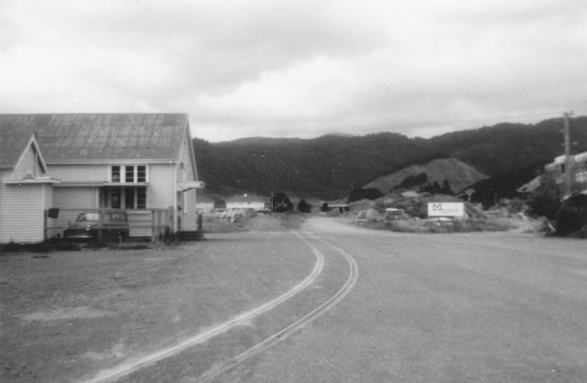 Ministry of Works railway siding, Trentham Camp: Image 3 of 4 - February 1976.