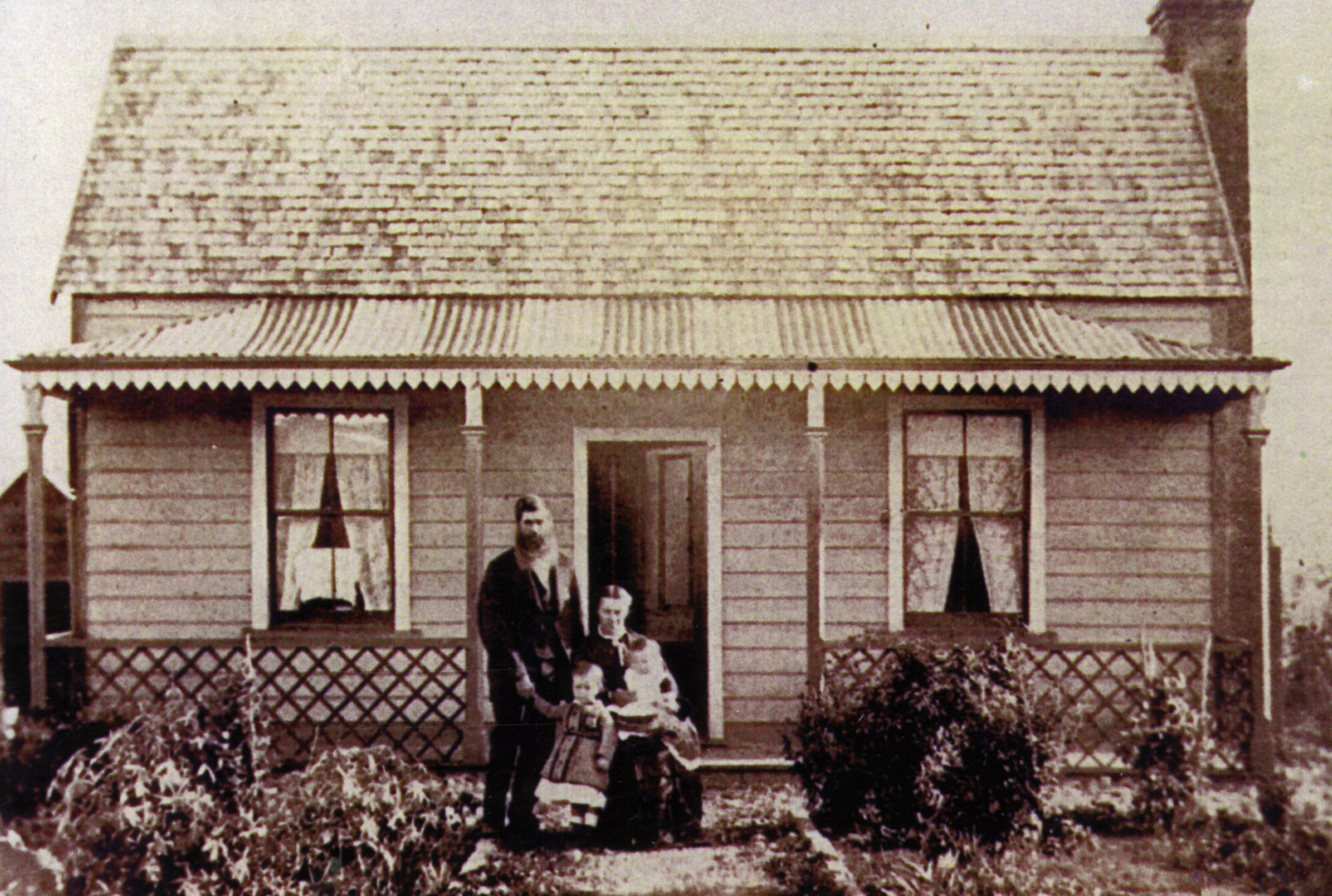 Golder's Cottage, Upper Hutt; John and Jane, with Alexander and John junior