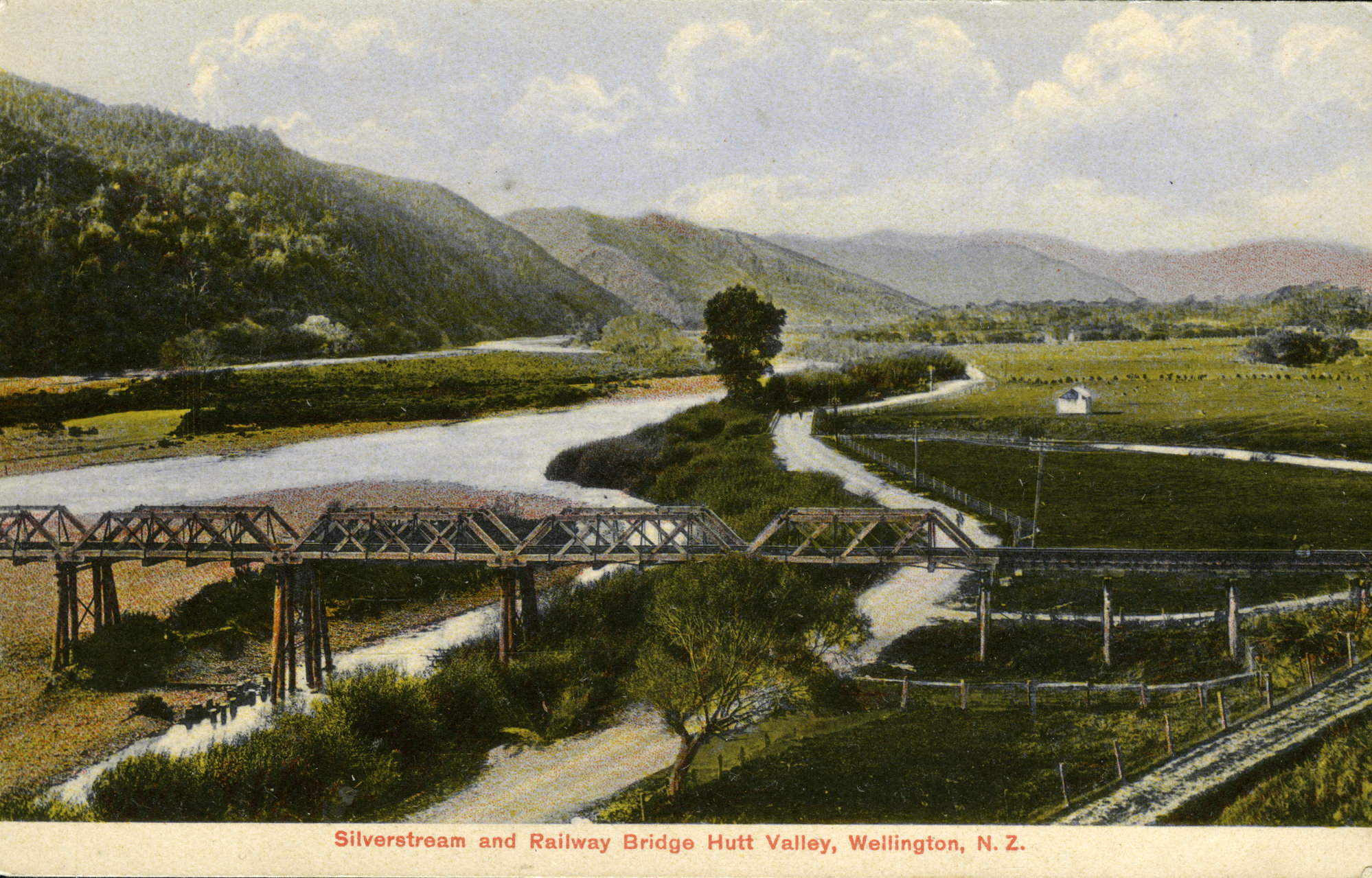 Silverstream railway bridge 2 (1903-1957) and Eastern Hutt Road.