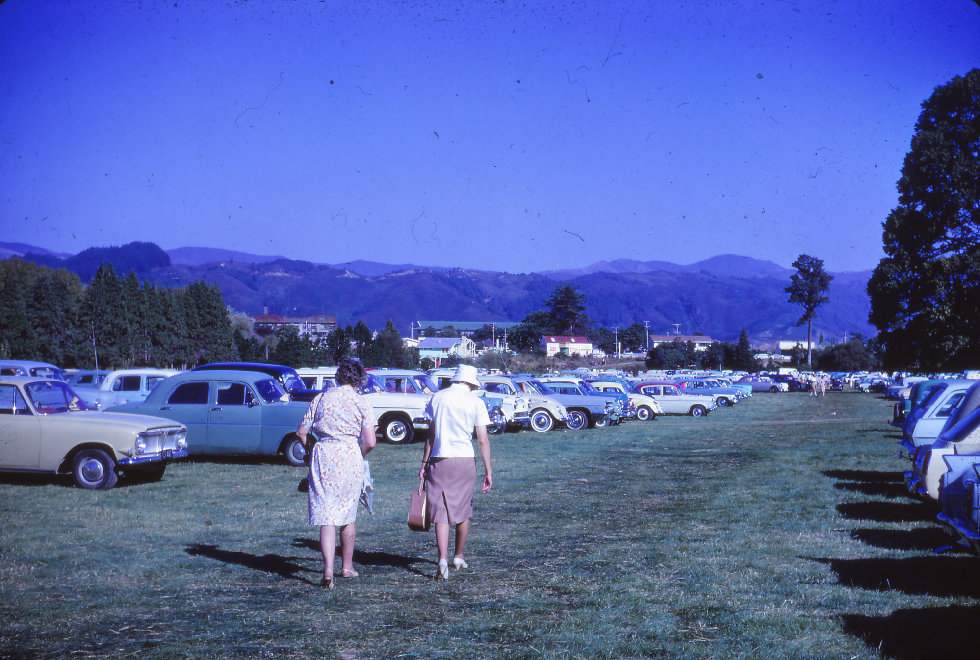 A &amp; P Show, Trentham Memorial Park; car park