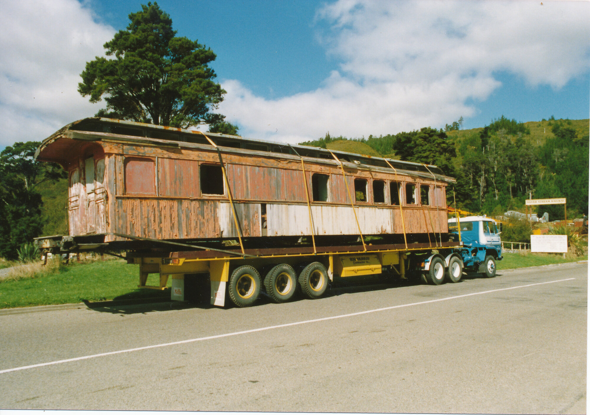 Silver Stream Railway; arrival of body of former WMR carriage No. 52.
