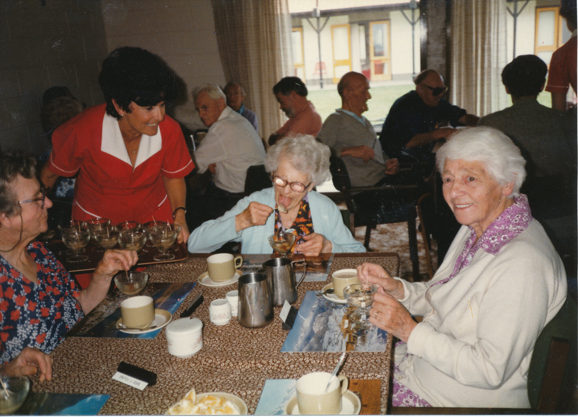 Norman Kirk Eventide Home; oyster treat from Newstalk ZB win-a-wish scheme.