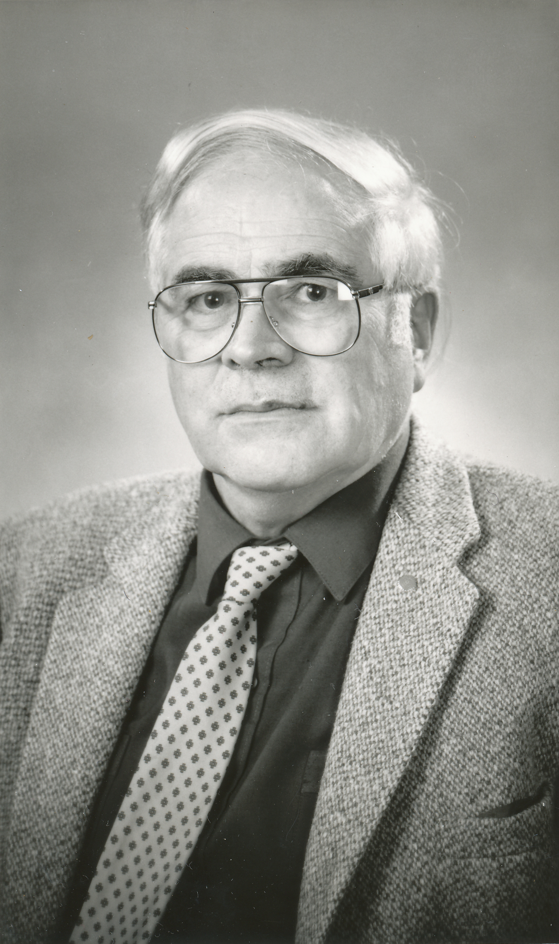 Local election candidates 1986; City Council;  2/13, nine required; William Medhurst (Bill) Nicholls.